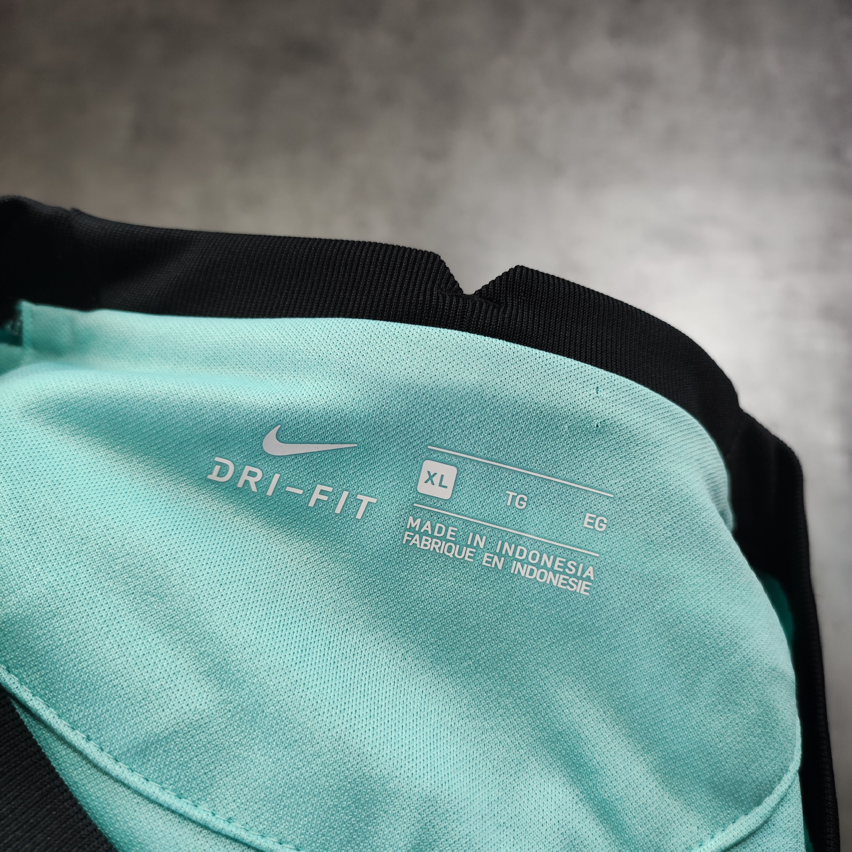 Nike RARE Liverpool FC 2020 Away Football Limited Jersey Size US XL / EU 56 / 4 - 7 Thumbnail