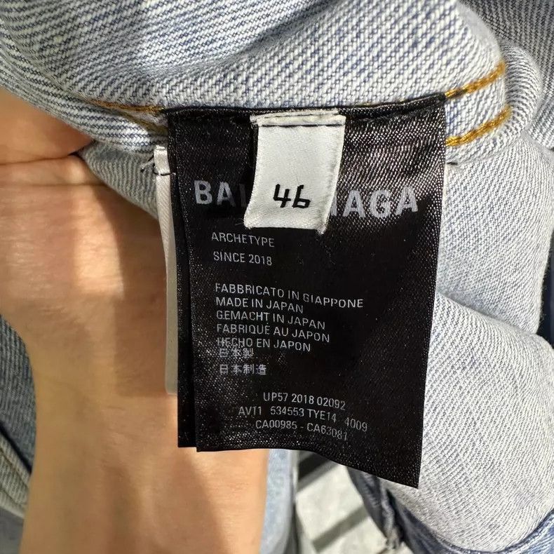 Balenciaga balenciaga washed denim jacket with logo Size US L / EU 52-54 / 3 - 5 Thumbnail