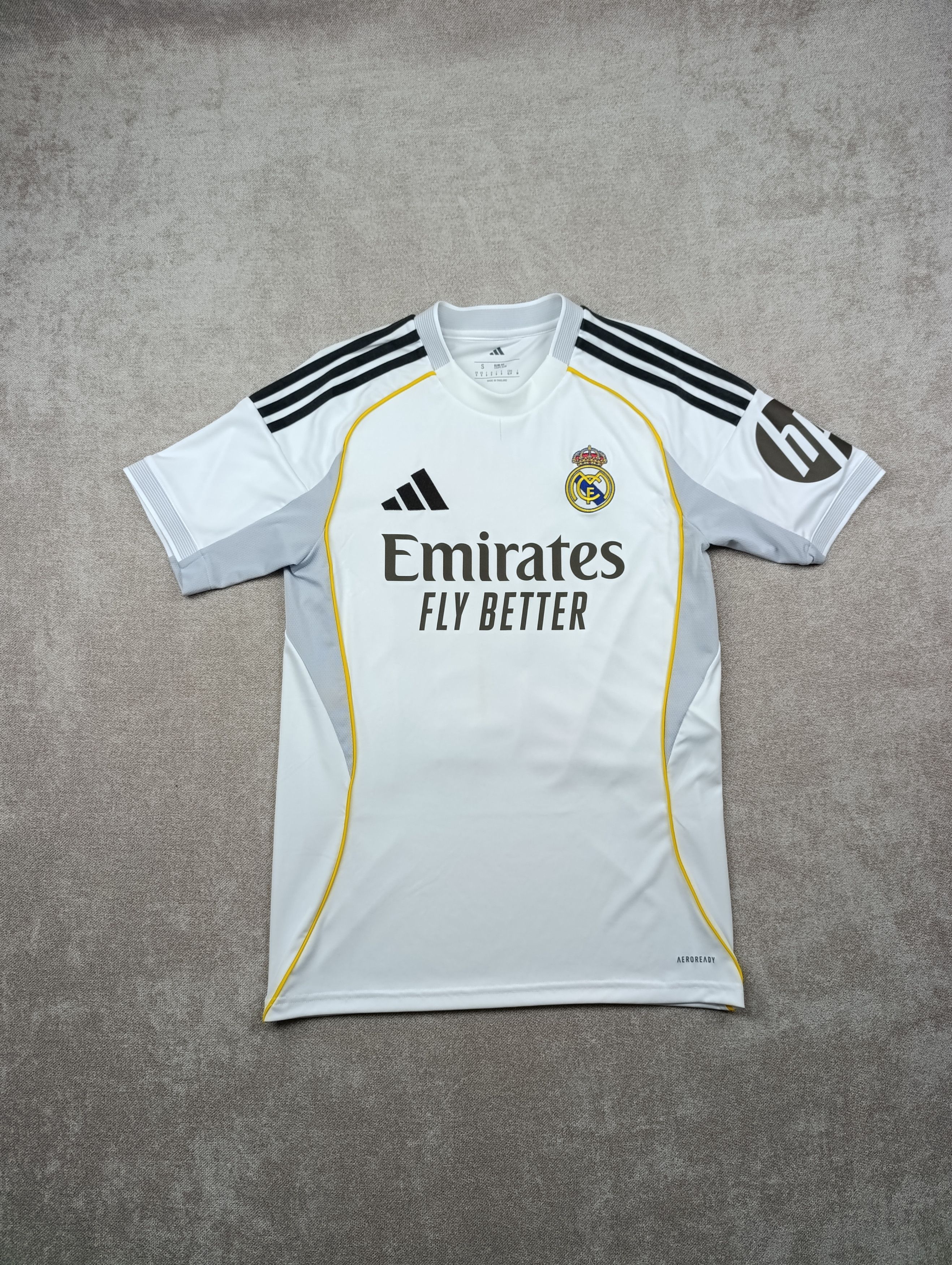 Adidas Adidas #10 MBAPPE Real Madrid 25/26 Home Jersey White Size US S / EU 44-46 / 1 - 1 Thumbnail