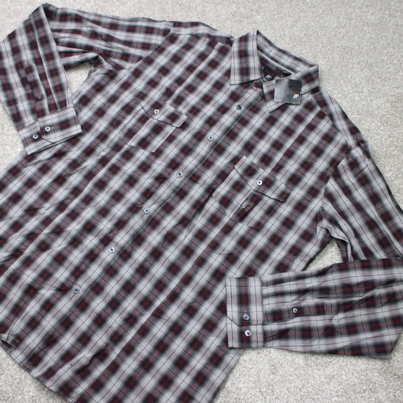 Vintage JF J. Ferrar Shirt Mens XL 17-17 1/2 Red/Gray Plaid Modern Fit Cotton L/S NWT Button-Up Shirt Mens XL Red Gray Plaid Size US XL / EU 56 / 4 - 4 Thumbnail