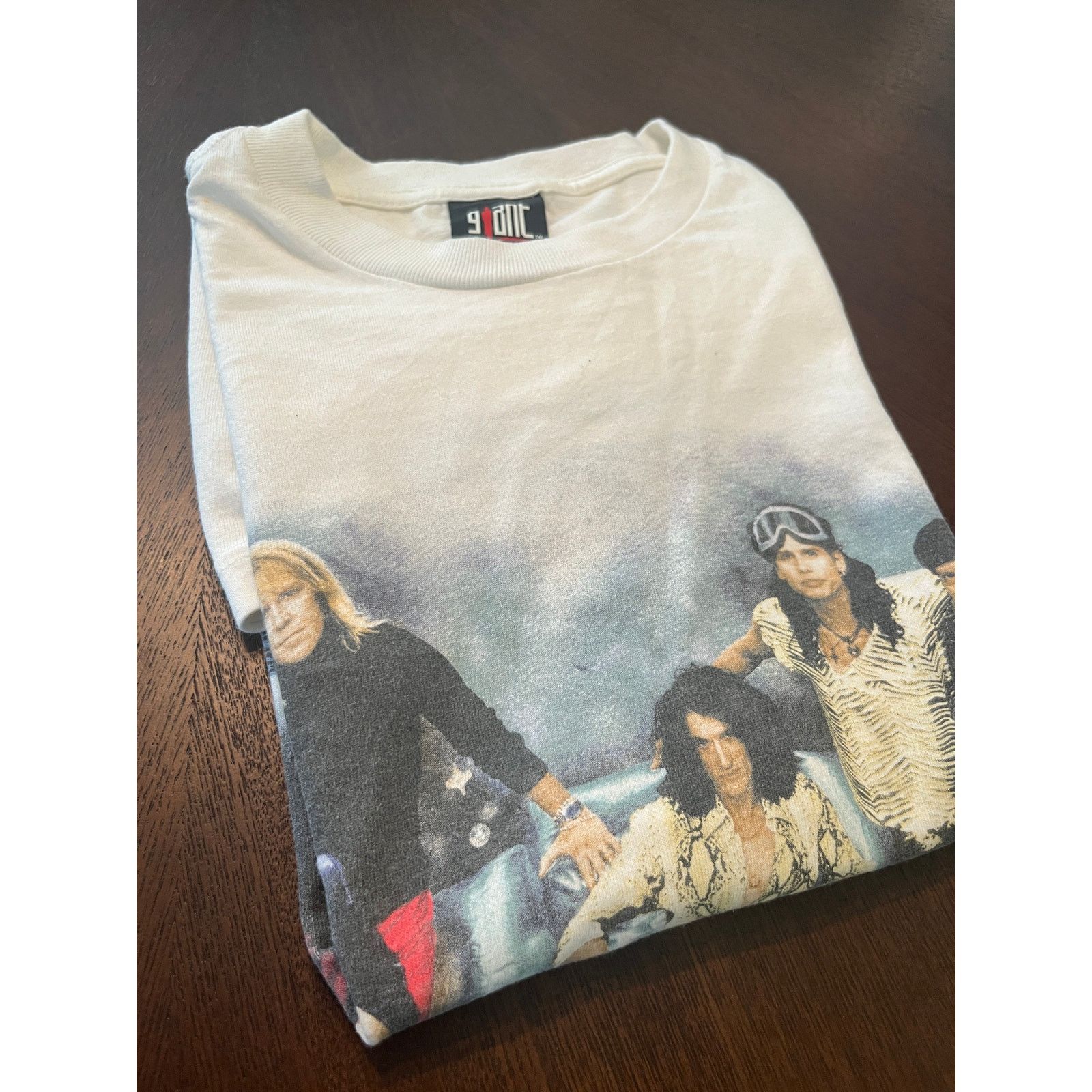 Vintage Vintage 1997 Aerosmith Nine Lives Band Shirt L Giant Size US L / EU 52-54 / 3 - 10 Thumbnail
