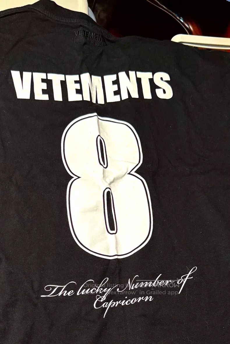 Vetements Vetements Galaxy Short Sleeve Size US S / EU 44-46 / 1 - 6 Thumbnail