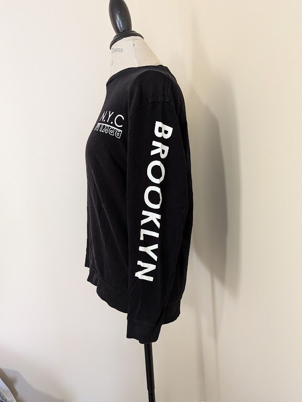 Other Divided by H&M NYC BRKL graphic Size L / US 10 / IT 46 - 2 Thumbnail