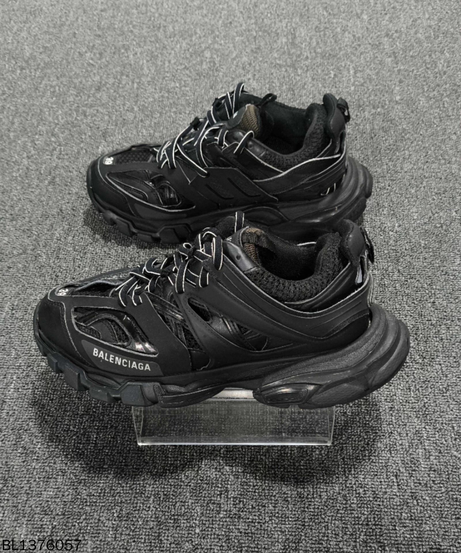 Balenciaga Balenciaga Classic Track Dad Sneakers 98 New 39 Size US 8 / IT 38 - 3 Thumbnail