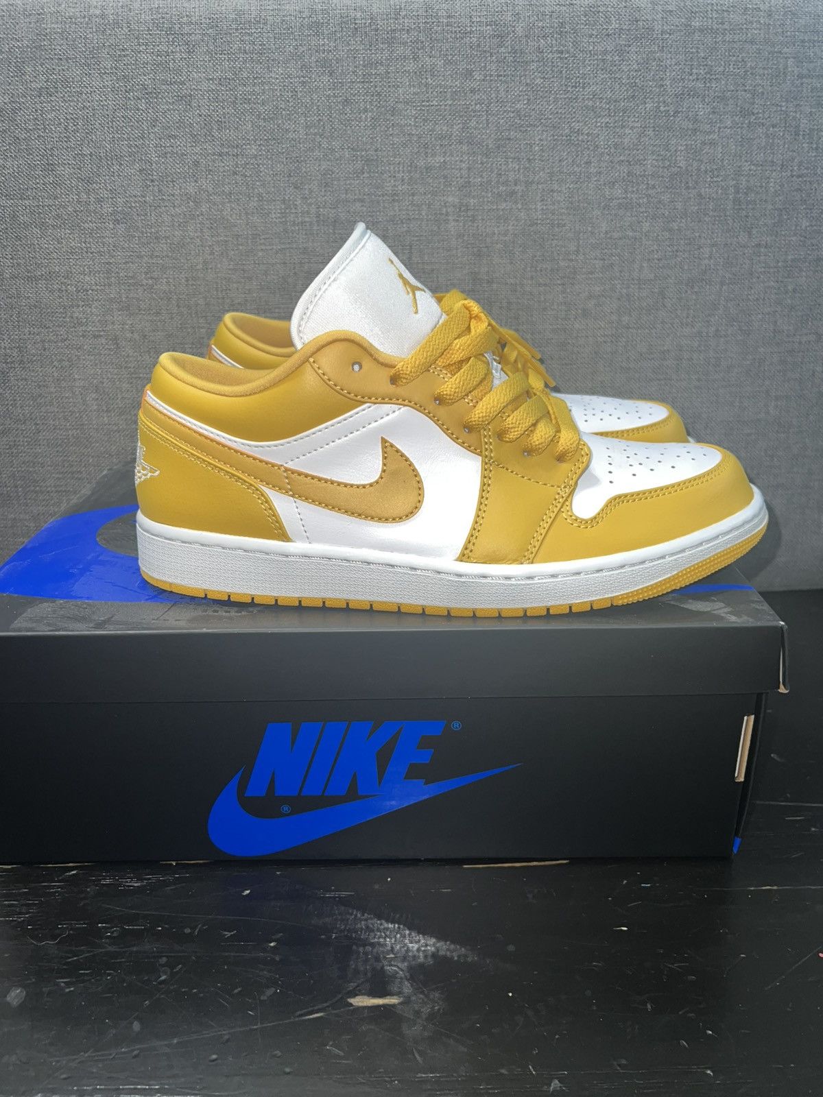 Jordan Brand × Nike Jordan 1 low Pollen Size US 9.5 / EU 42-43 - 3 Thumbnail