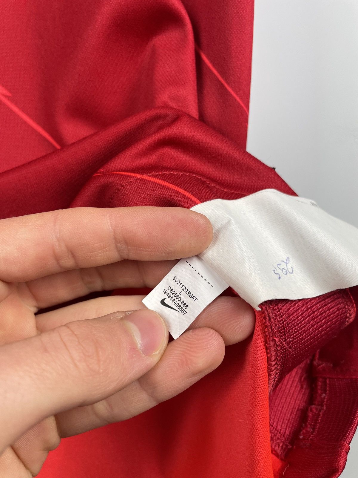 Nike Nike Liverpool Soccer Jersey Size US L / EU 52-54 / 3 - 11 Thumbnail