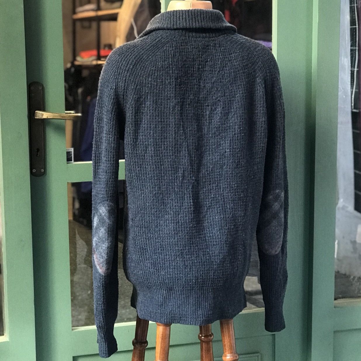 Burberry BURBERRY BRIT WOOL AND CASHMERE BUTTONED COLLAR WOOL JUMPER Size US S / EU 44-46 / 1 - 4 Thumbnail