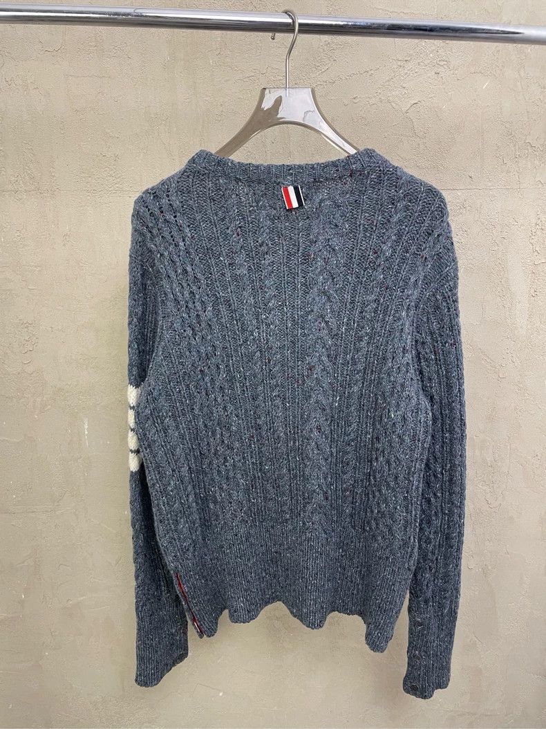 Thom Browne Thom Browne size5 Gray and green four stripe knit round nec Size US XXL / EU 58 / 5 - 3 Thumbnail