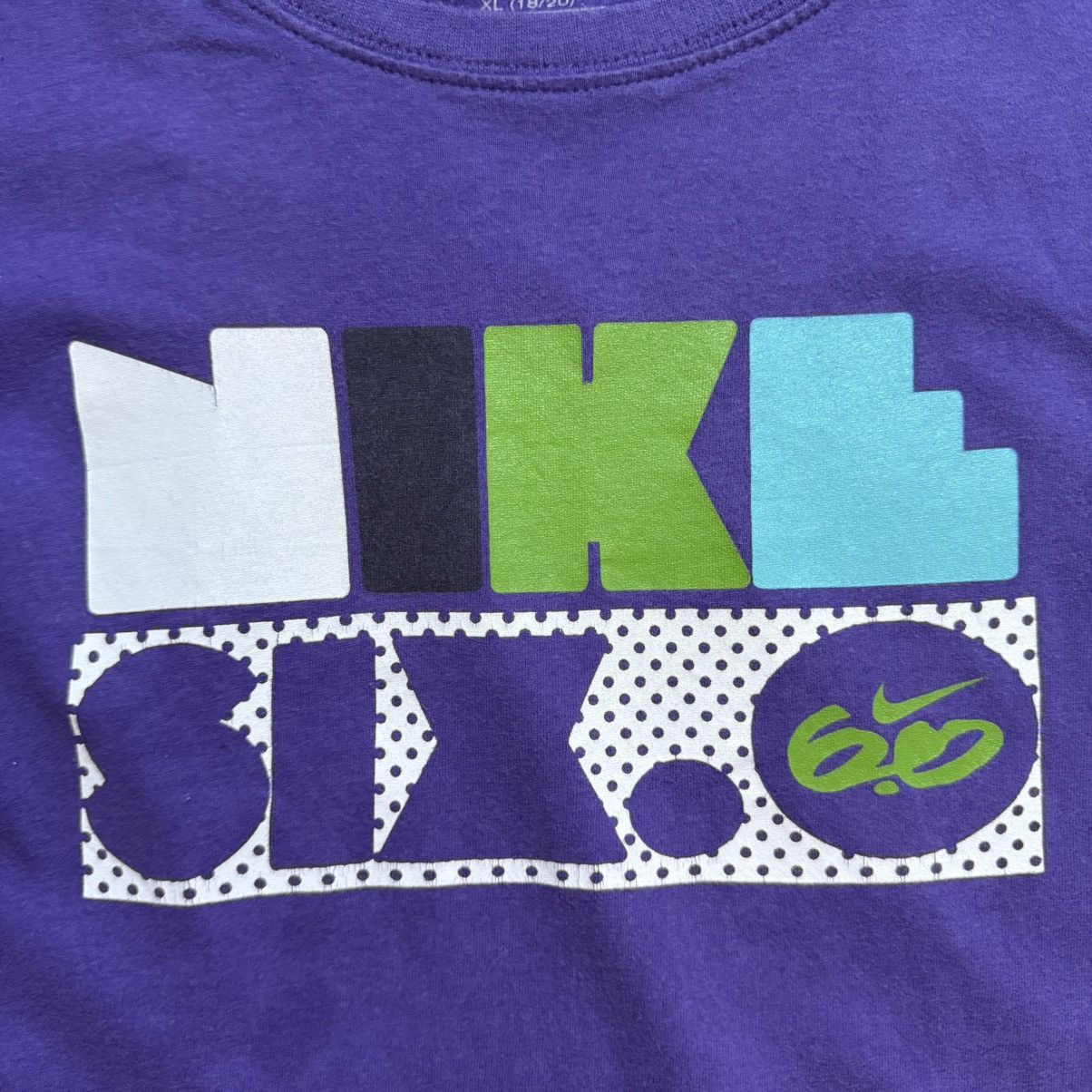 Nike Vintage Y2K Nike 6.0 Six.O T-Shirt Size US M / EU 48-50 / 2 - 4 Thumbnail