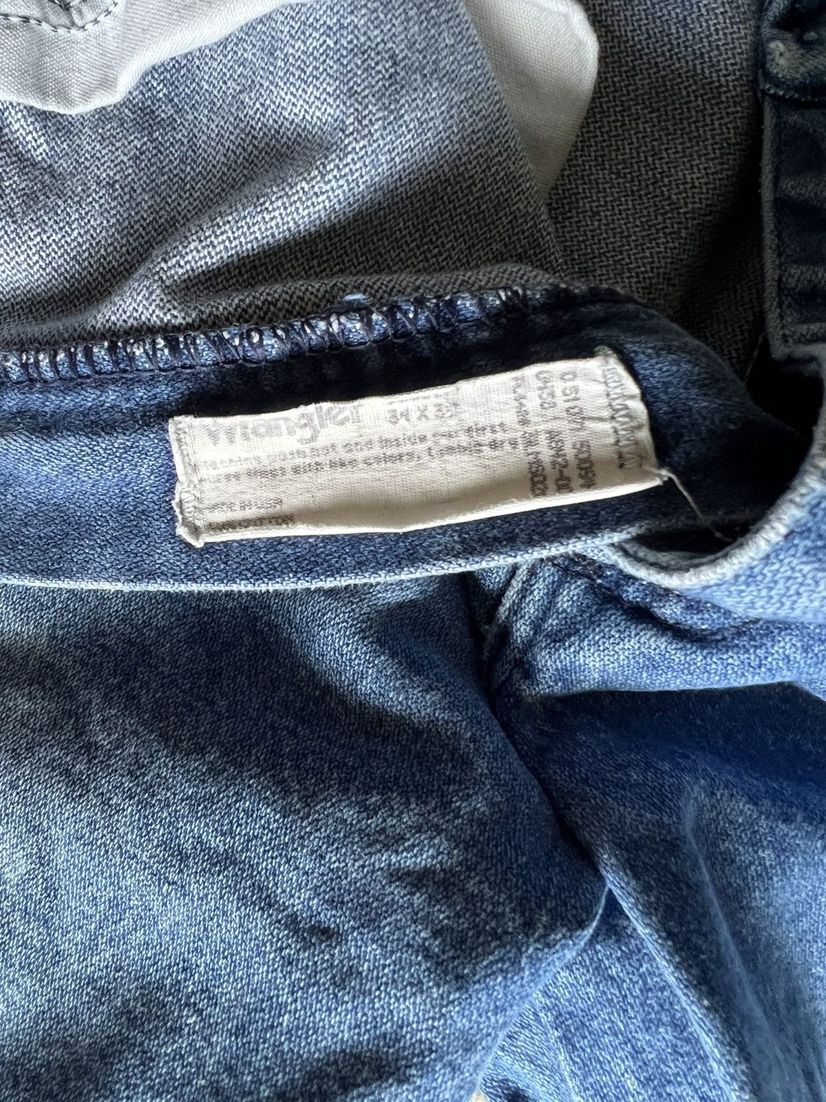 Vintage Wrangler faded denim “Cowboy Cut”