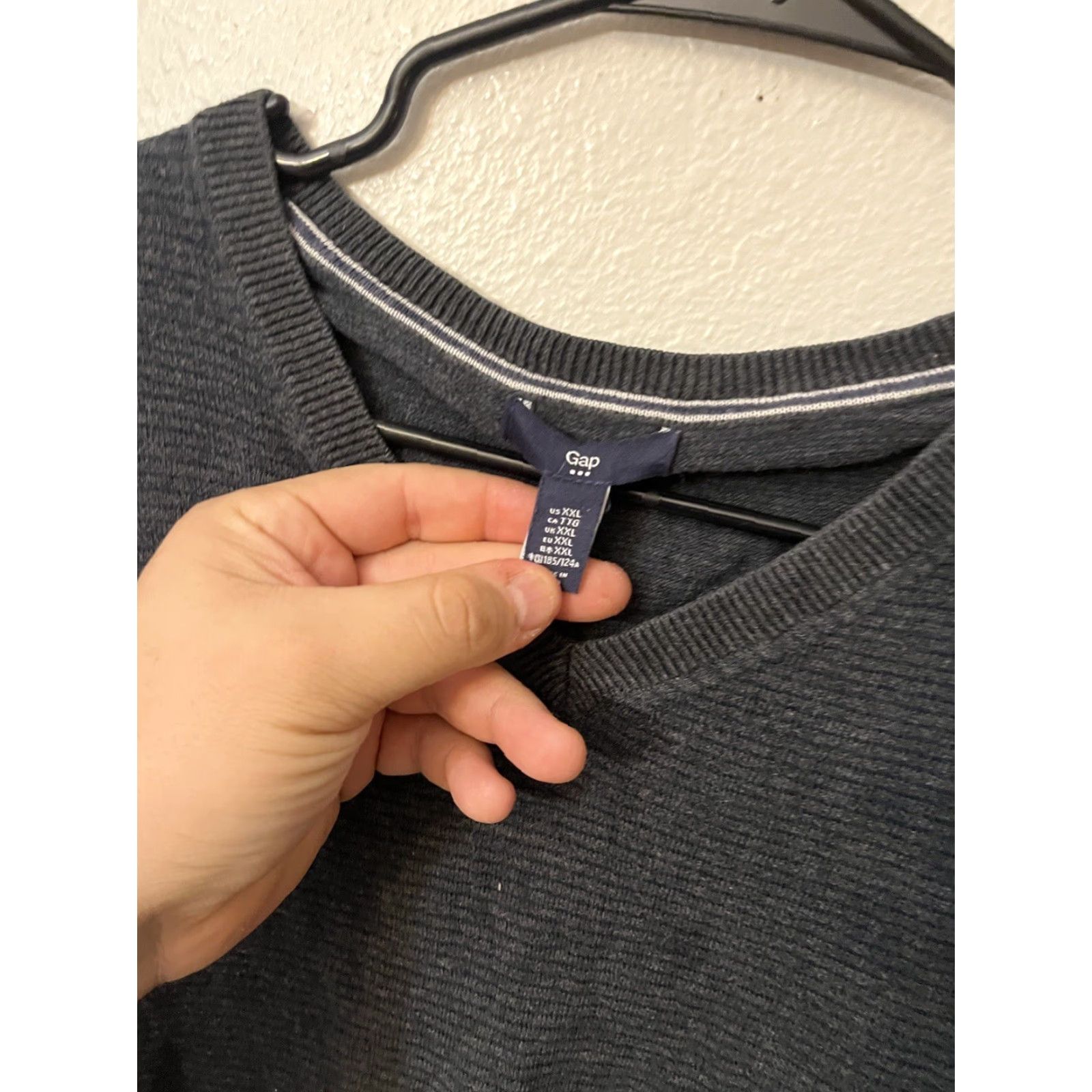 Gap Gap Sweater Men 2XL Gray Cotton V-Neck Pullover Sweatshirt Casual Knit Shirt Mens Size US XXL / EU 58 / 5 - 3 Thumbnail