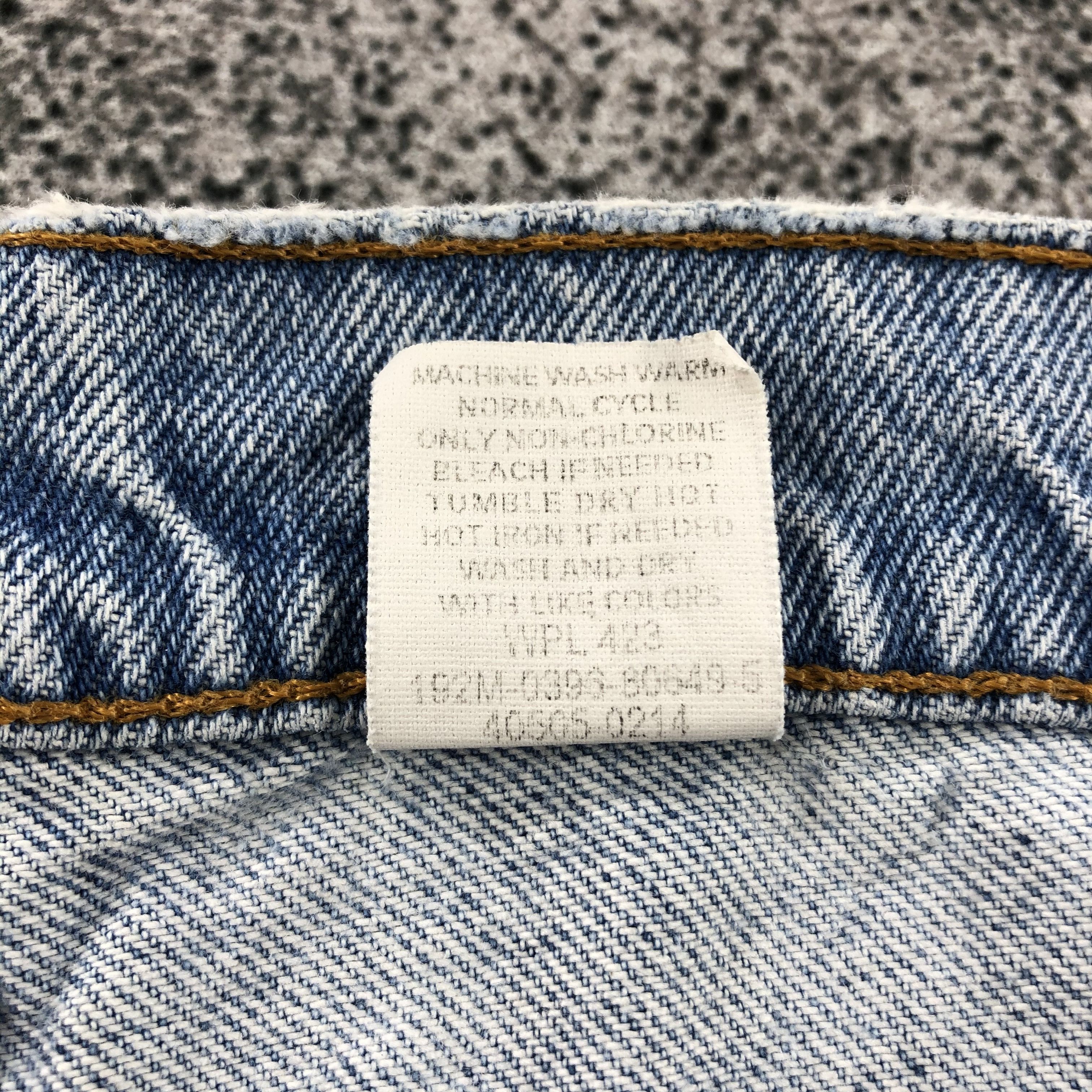 Levi's Vintage 90s Levis 505 Jeans Faded Blue Denim KJ619 Size US 34 / EU 50 - 11 Thumbnail