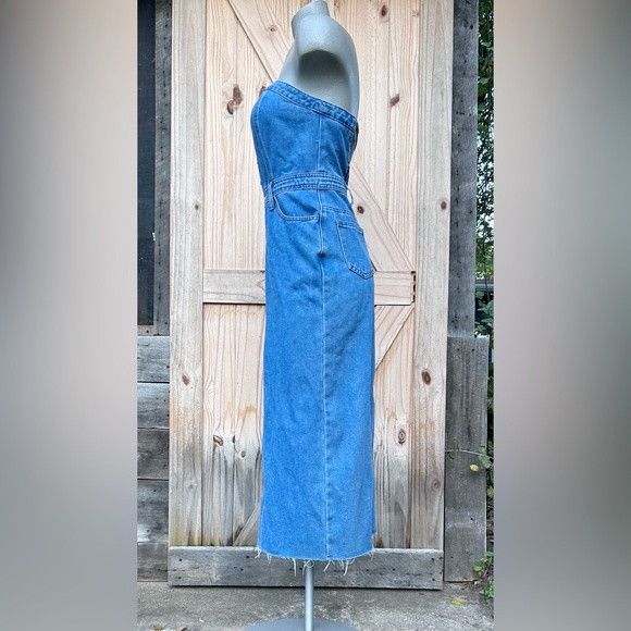Other Sincerely Jules Blue Denim Strapless Raw Hem Midi Dress Size S / US 4 / IT 40 - 4 Thumbnail