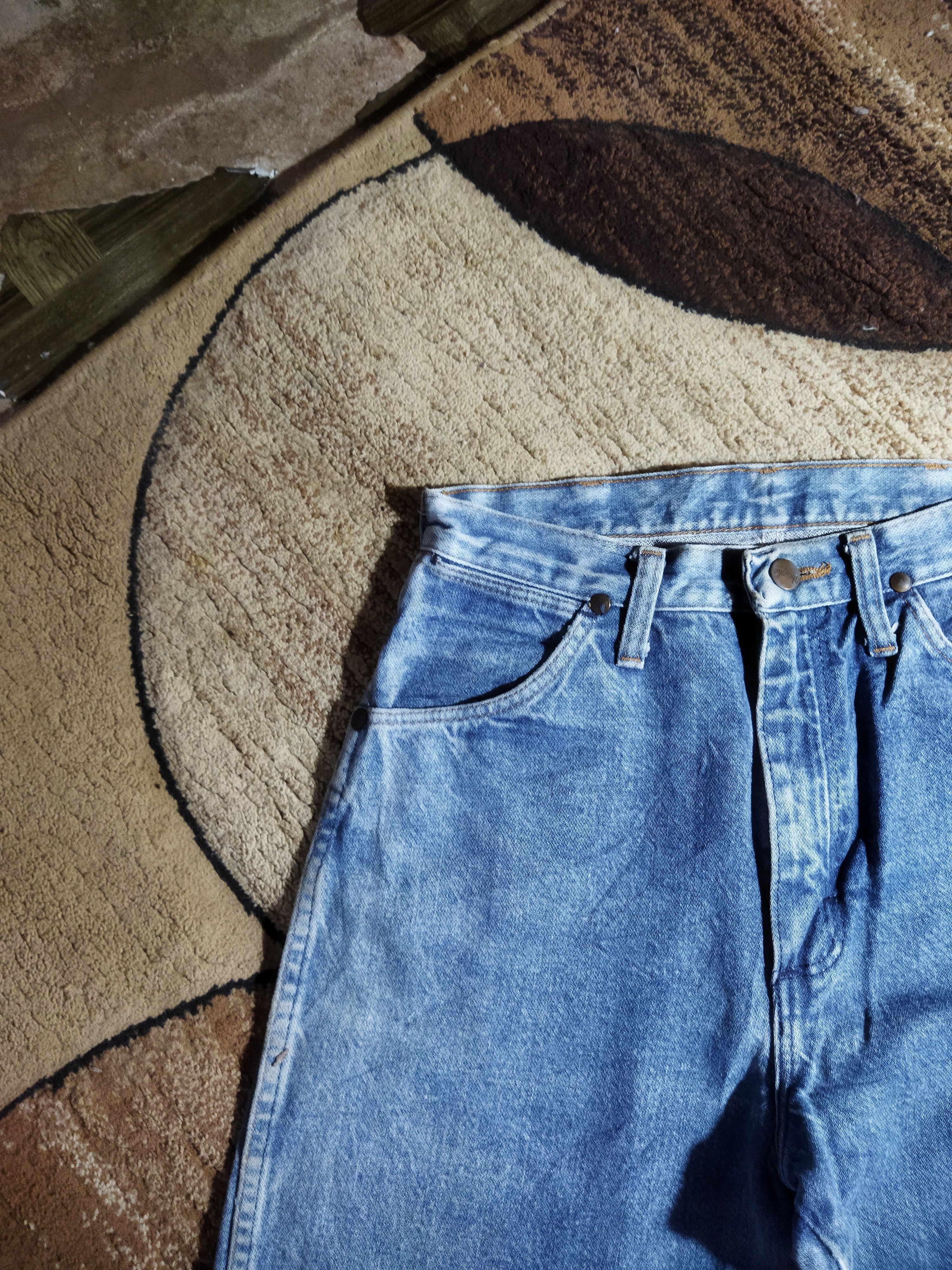 Wrangler VINTAGE WRANGLER DISTRESSED FADED BLUE JEANS PANTS Size US 27 - 4 Thumbnail