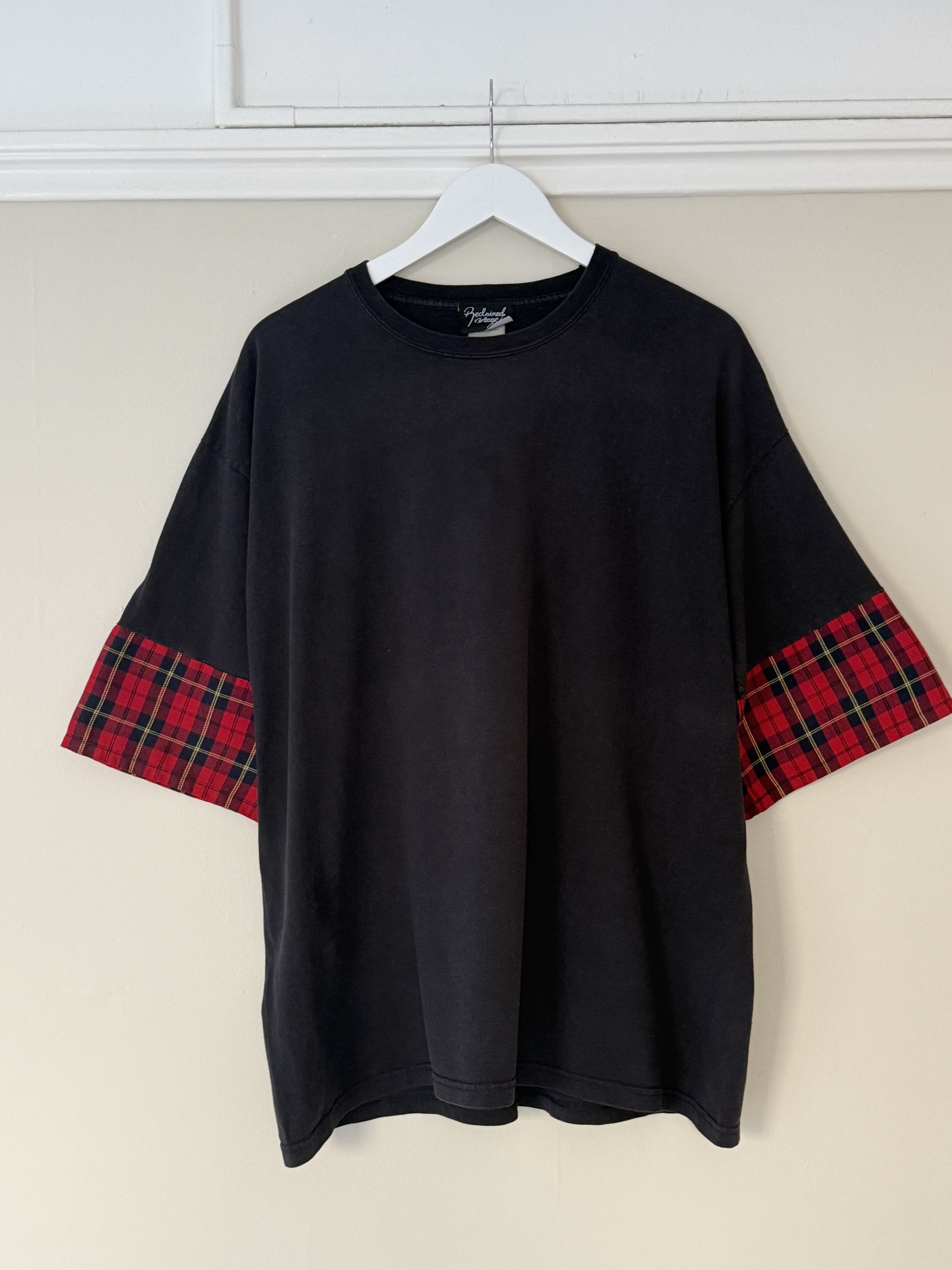 Other Reclaimed Vintage Kimono Tartan Sleeve T-Shirt Size US M / EU 48-50 / 2 - 1 Thumbnail
