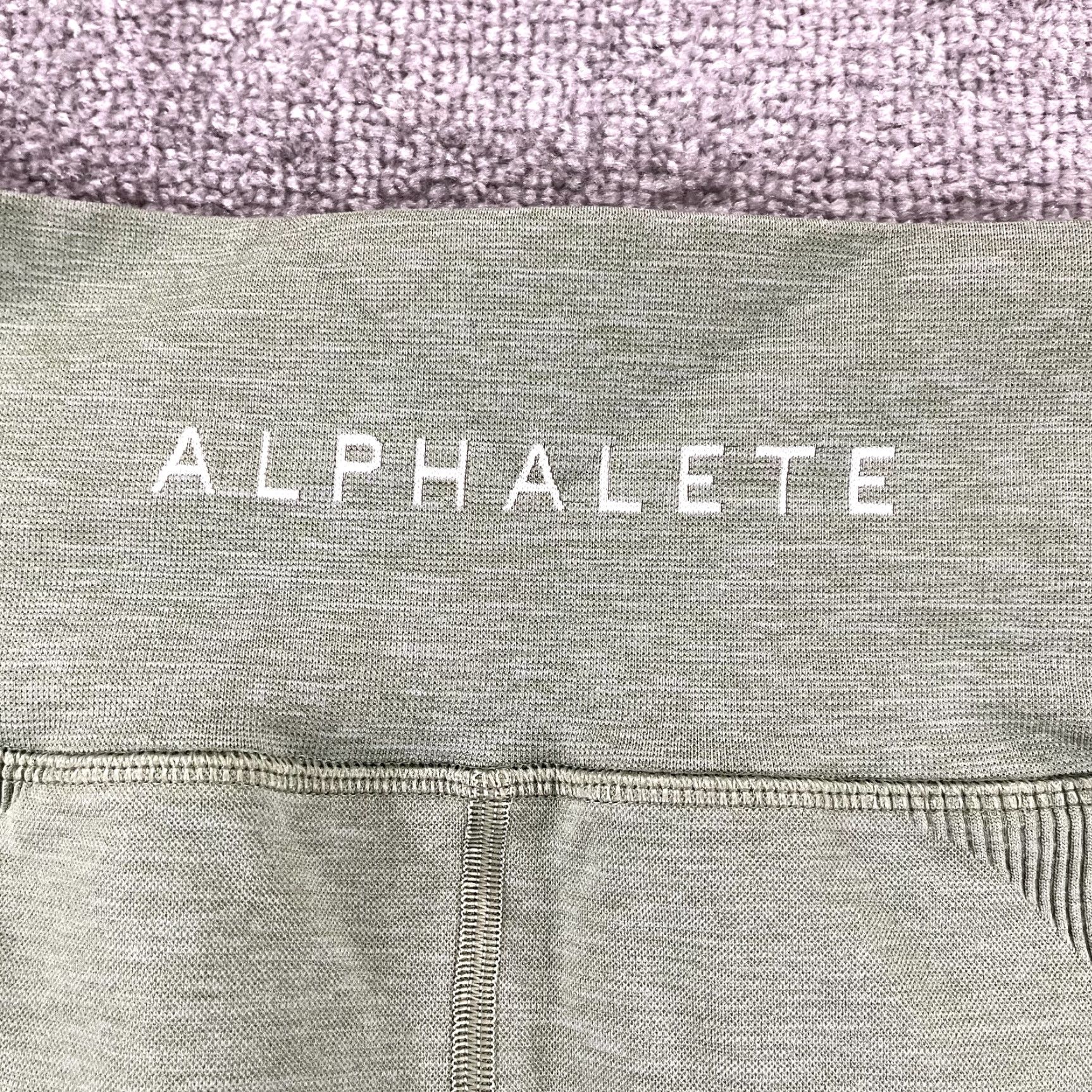 Vintage ALPHALETE Leggings Large Green Ankle Lightweight Workout Pants Womens Size 36" / US 14 / IT 50 - 2 Thumbnail