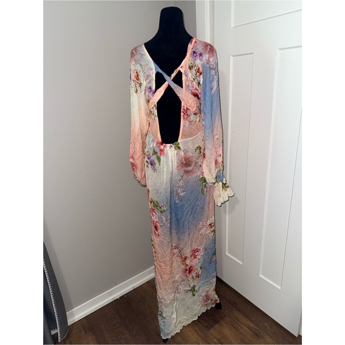 Hemant & Nandita Hemant and Nandita x REVOLVE Teien Caftan in Blue & Pink Fl Size M / US 6-8 / IT 42-44 - 5 Thumbnail