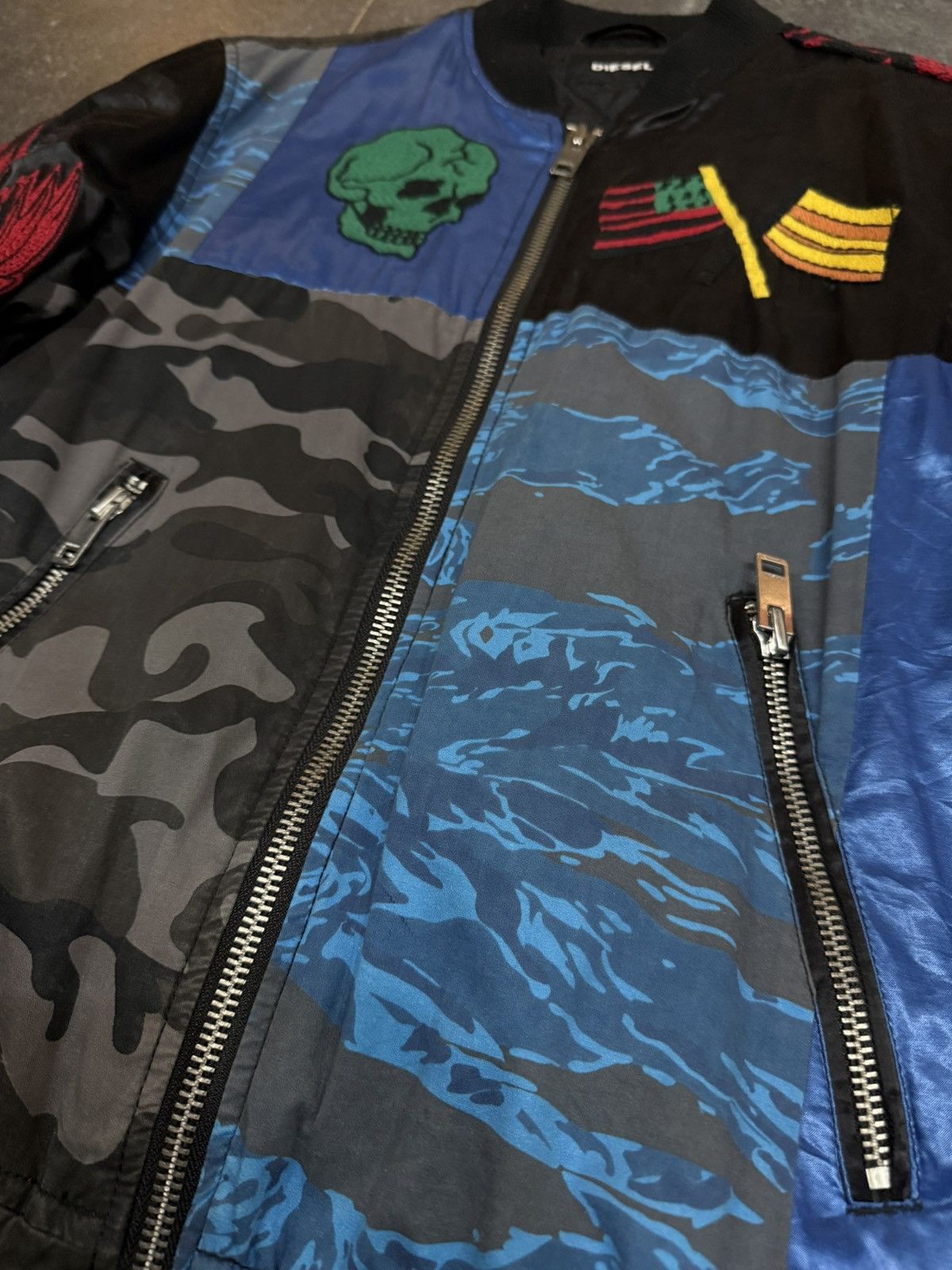 Diesel Very Rare Diesel Men Sukajan Skull Patchwork Zip-Up Size US L / EU 52-54 / 3 - 5 Thumbnail