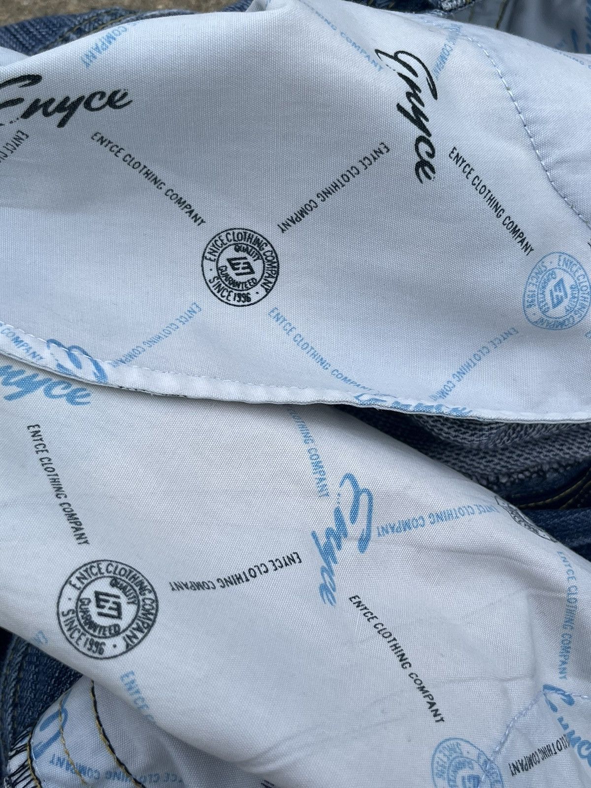 Enyce SICK VINTAGE Y2K ENYCE WASH BAGGY JEANS Size US 34 / EU 50 - 17 Thumbnail