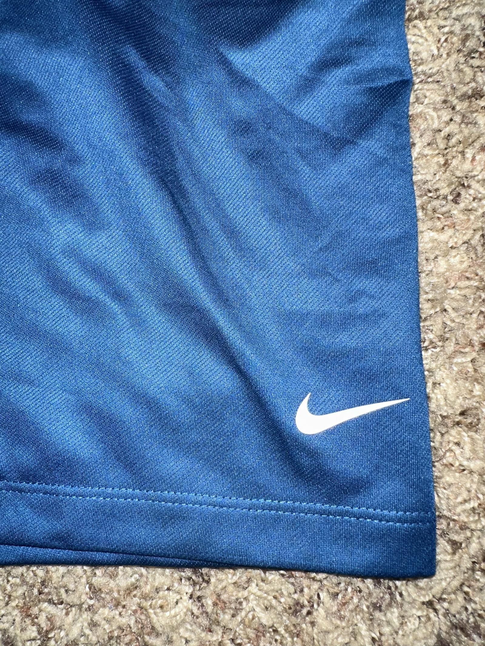Nike Nike Women's Dri-Fit Attack Training Shorts Size 40" / US 18 - 2 Thumbnail