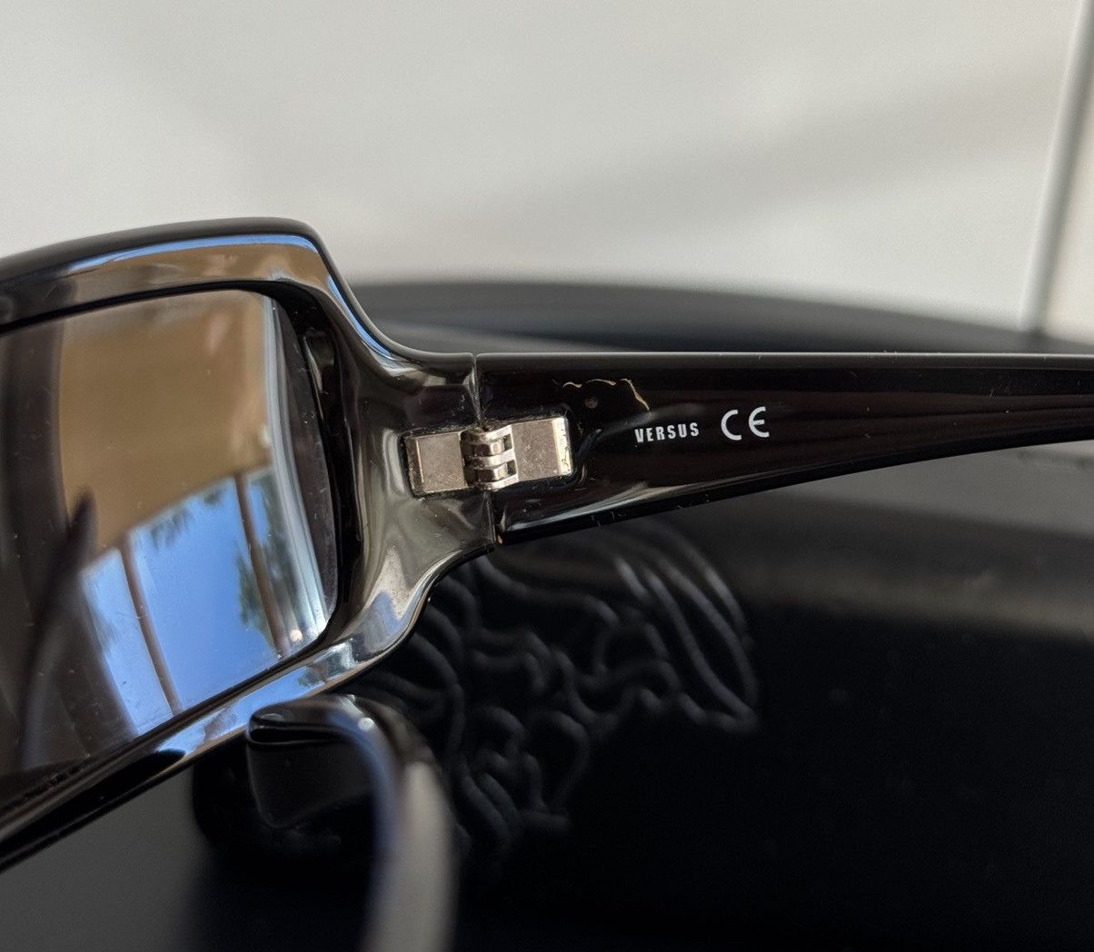 Versace Vintage Versace Versus brown sunglasses Size ONE SIZE - 7 Thumbnail
