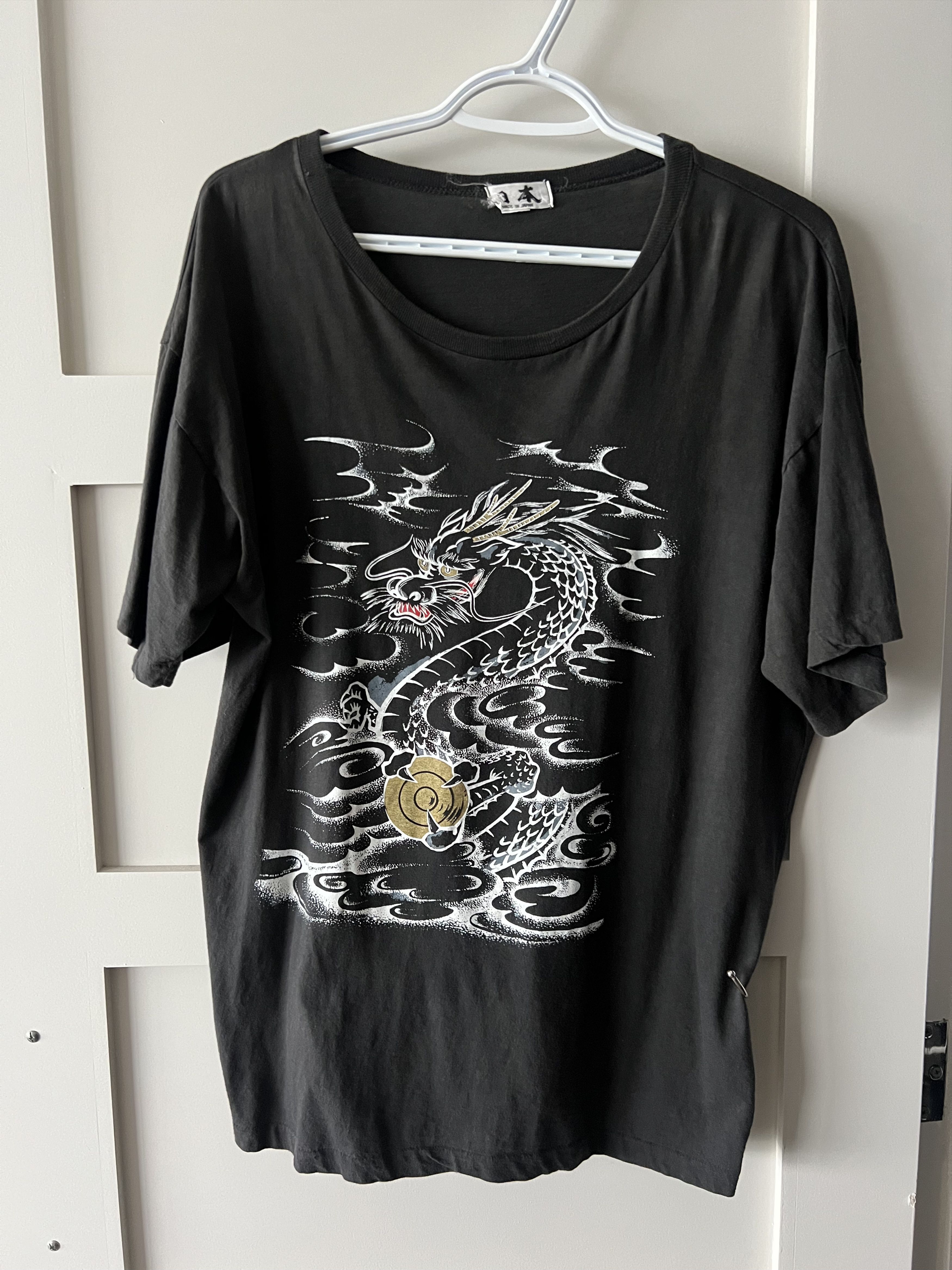 Japanese Brand Vintage Made In Japan Dragon T Shirt Size US M / EU 48-50 / 2 - 1 Thumbnail