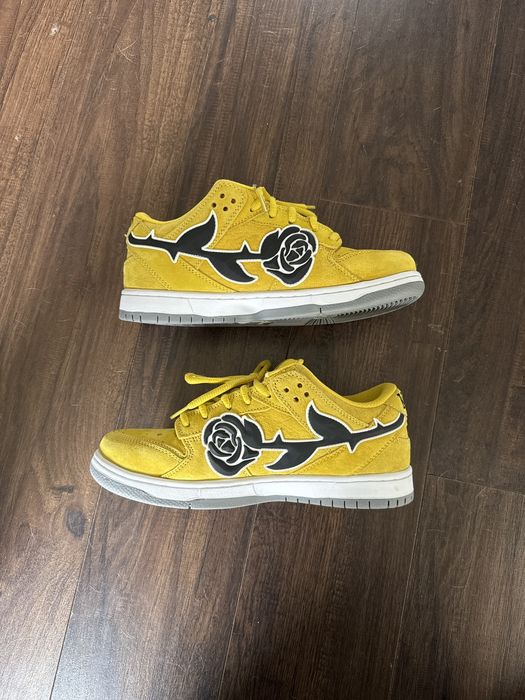 Custom Kizo’s Lightning dunk lows Grailed