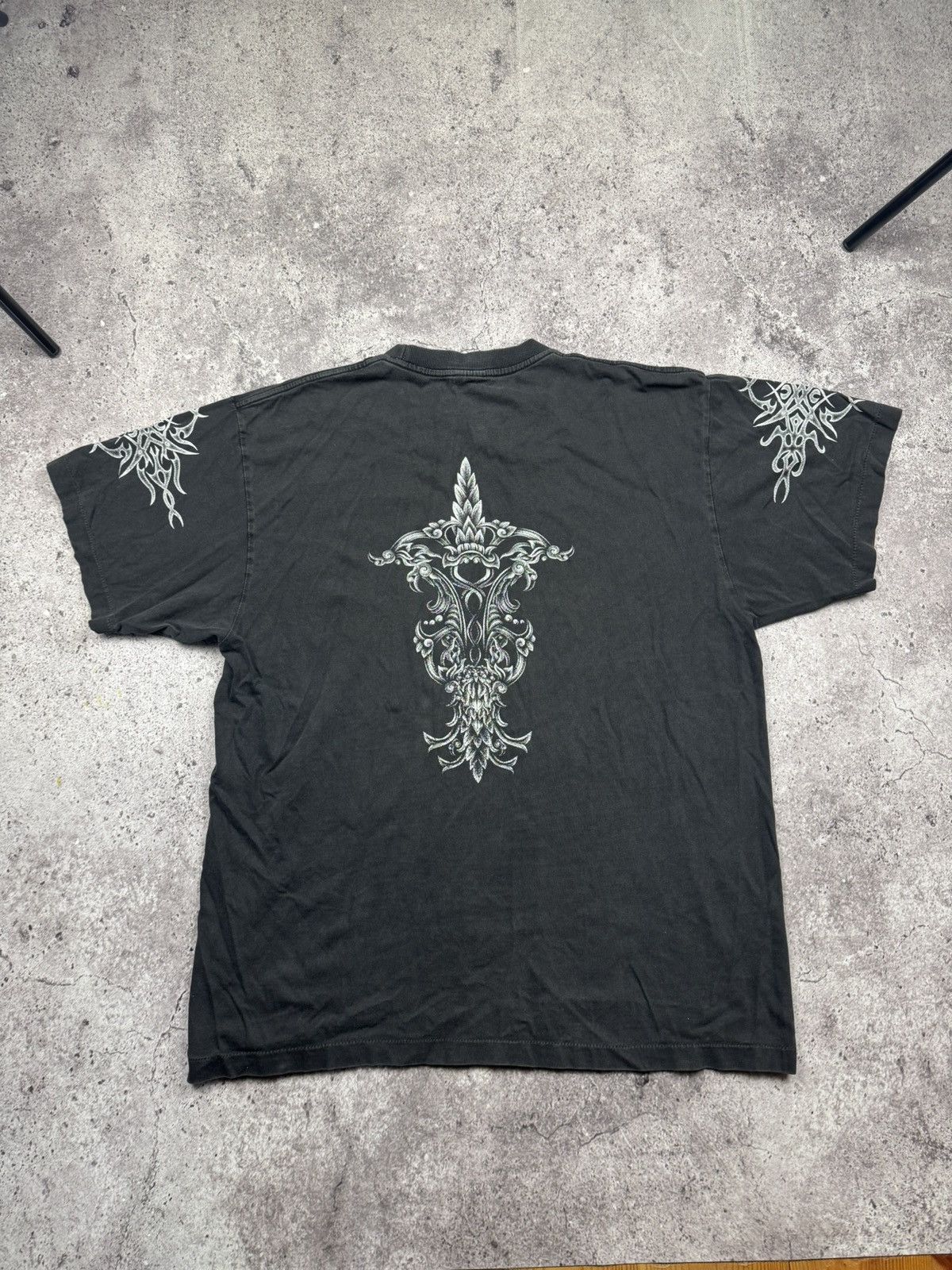 Band Tees Vintage Rock Eagle Y2K Dragon 90’s single stitch te t-shirt Size US XL / EU 56 / 4 - 8 Thumbnail