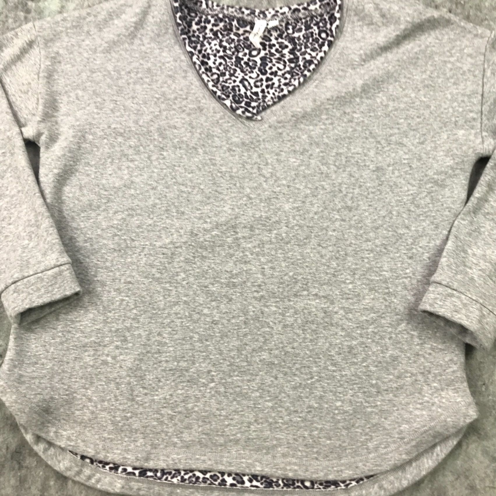 Vintage Cable & Gauge Womens Sweatshirt Gray w/ Leapord Trim Pullover Long Sleeve M Size M / US 6-8 / IT 42-44 - 2 Thumbnail
