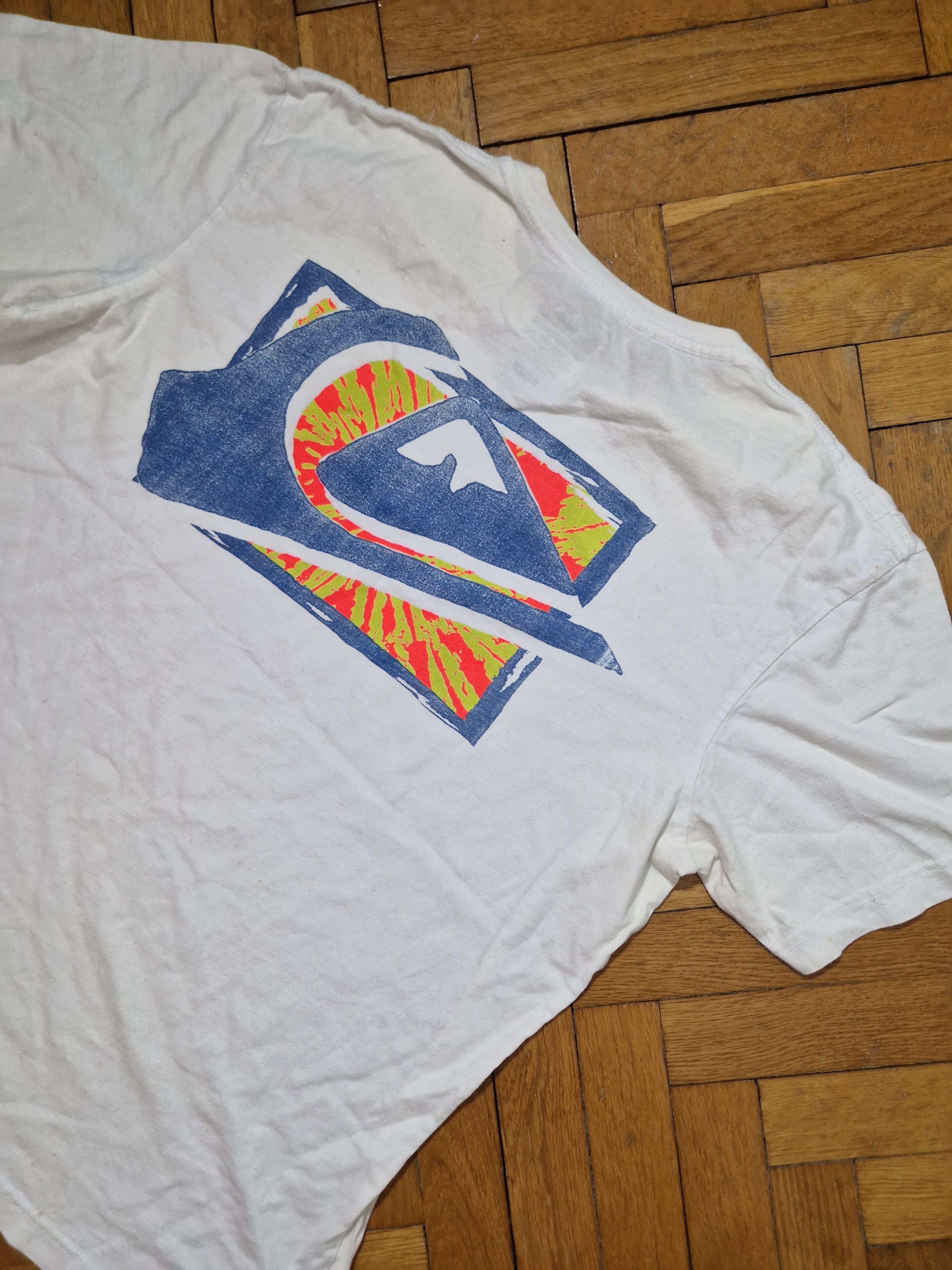 Quiksilver Quiksilver vintage y2k 2000s surf big logo tee t-shirt Size US M / EU 48-50 / 2 - 1 Thumbnail