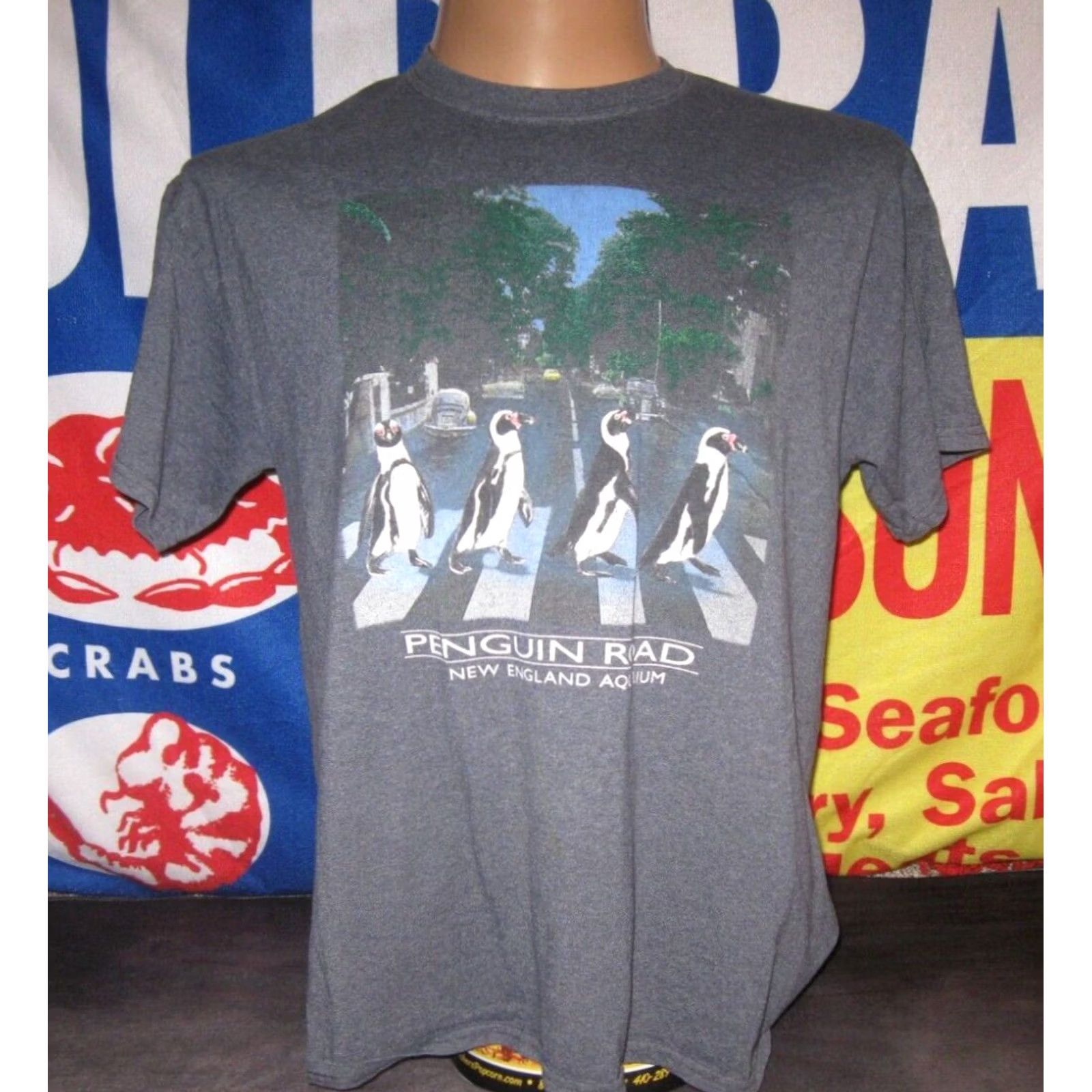 Vintage PENGUIN ROAD New England Aquarium T Shirt Mens Large Adult BOSTON MASSACHUSETTS Size US L / EU 52-54 / 3 - 2 Thumbnail