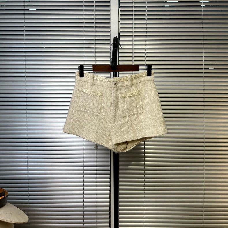Gucci Gucci 24ss Tweed Casual Shorts - dmc Size US 38 / EU 54 - 1 Thumbnail