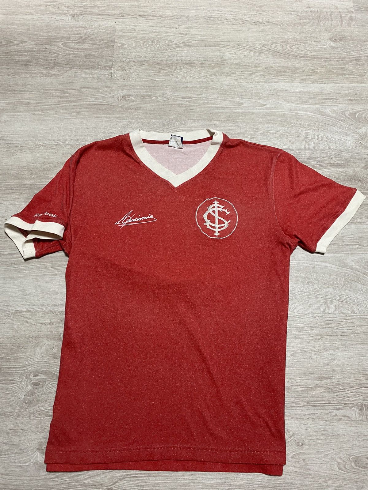 image of Vintage Reebok Internacional Fc Inter Porto Alegre 90’S in Red, Men's (Size Medium)