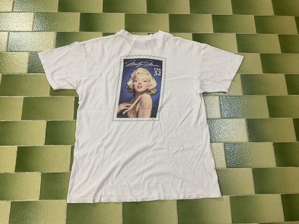 Other Vintage 1995 Marilyn Monroe Stamp Legends Hollywood Tshirt Size US L / EU 52-54 / 3 - 1 Thumbnail