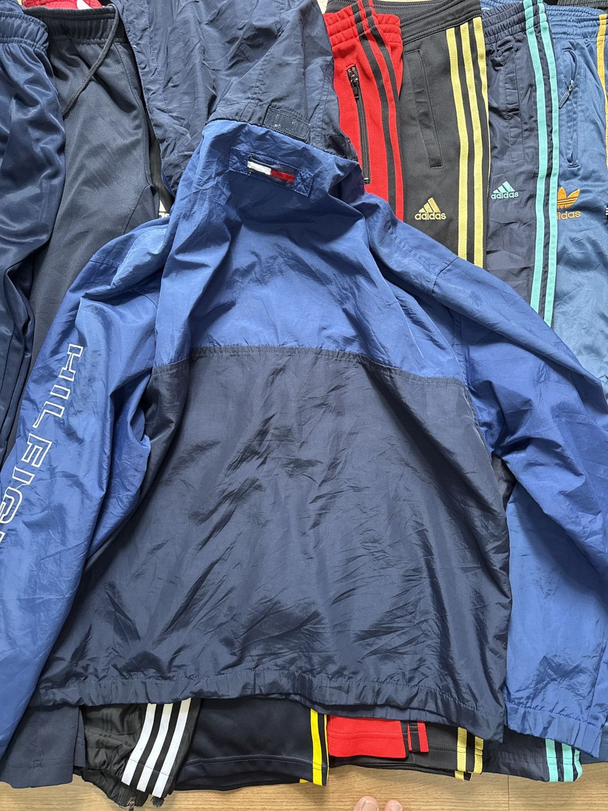 Tommy Hilfiger vintage 90s Tommy Hilfiger blue windbreaker jacket Size US XL / EU 56 / 4 - 7 Thumbnail