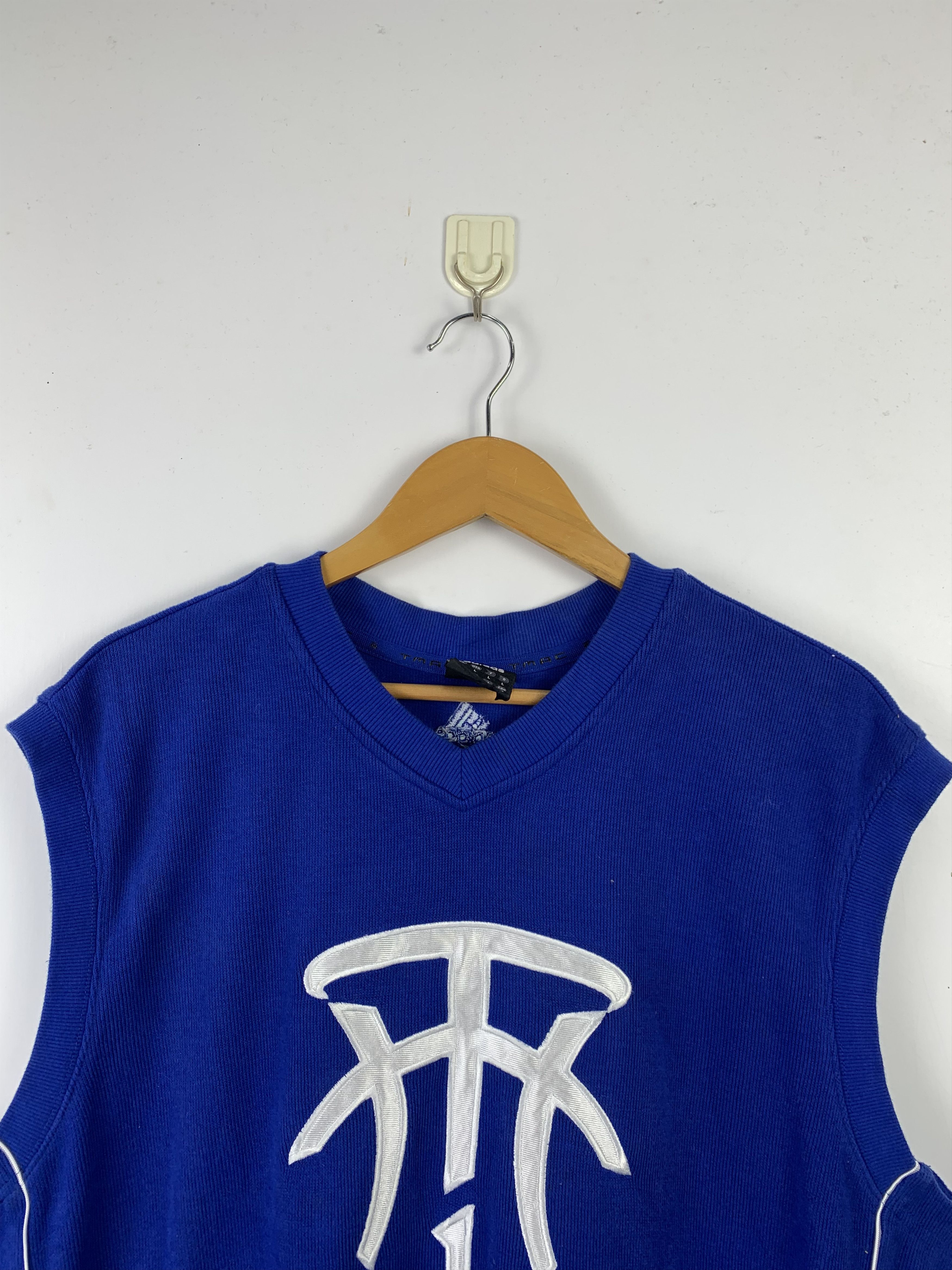 Vintage Vintage Adidas Sleeveless T Shirt TA0336 Size US L / EU 52-54 / 3 - 2 Thumbnail