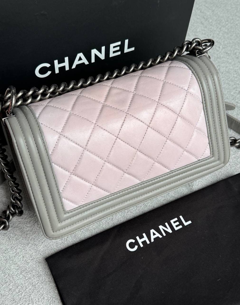 Chanel Chanel Ombre Boy Quilted Flap Bag Medium Size ONE SIZE - 5 Thumbnail