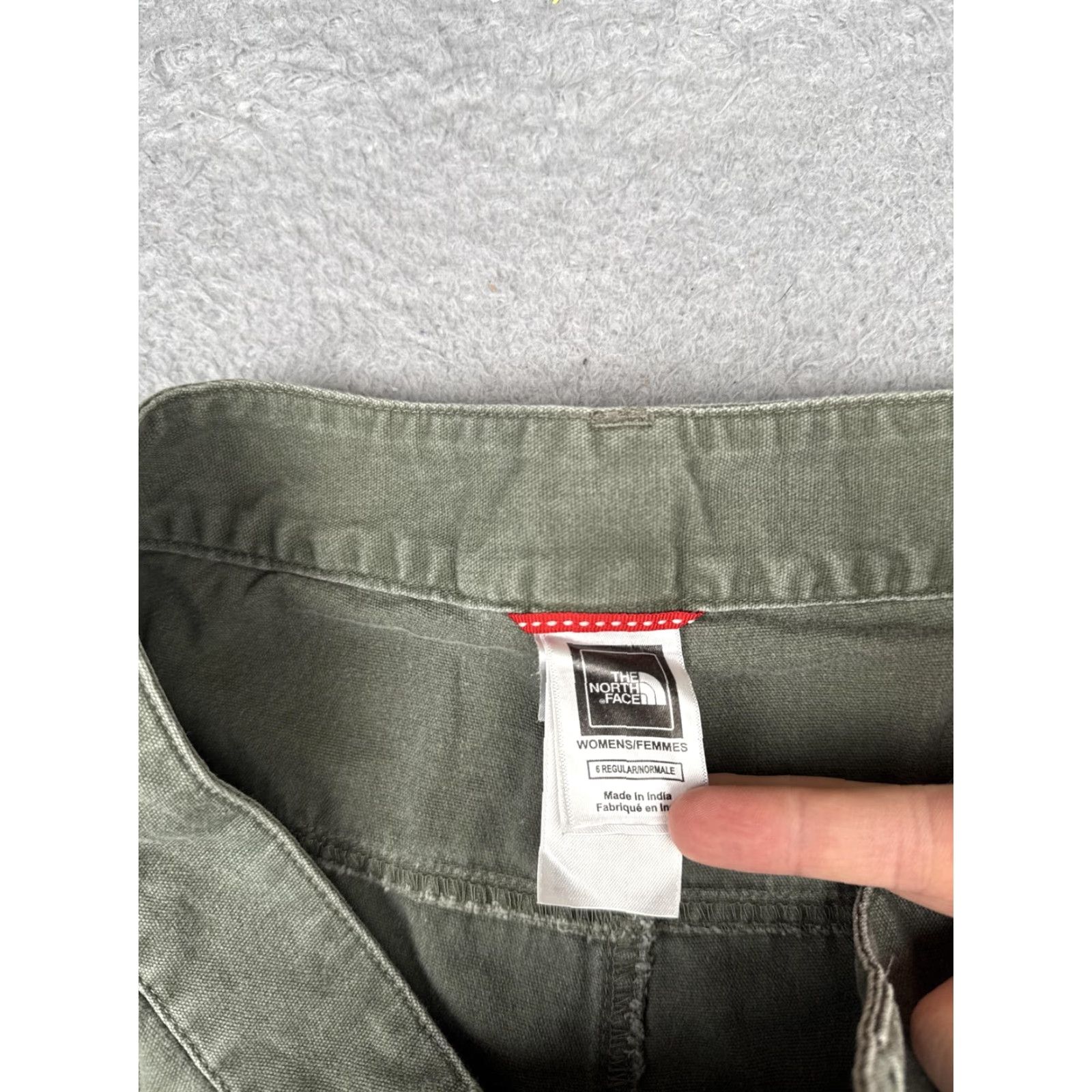 The North Face The North Face Cargo Shorts Womens 6 Green Duck Twill Nylon Pockets Hiking Outdoor Casual Size 28" / US 6 / IT 42 - 7 Thumbnail
