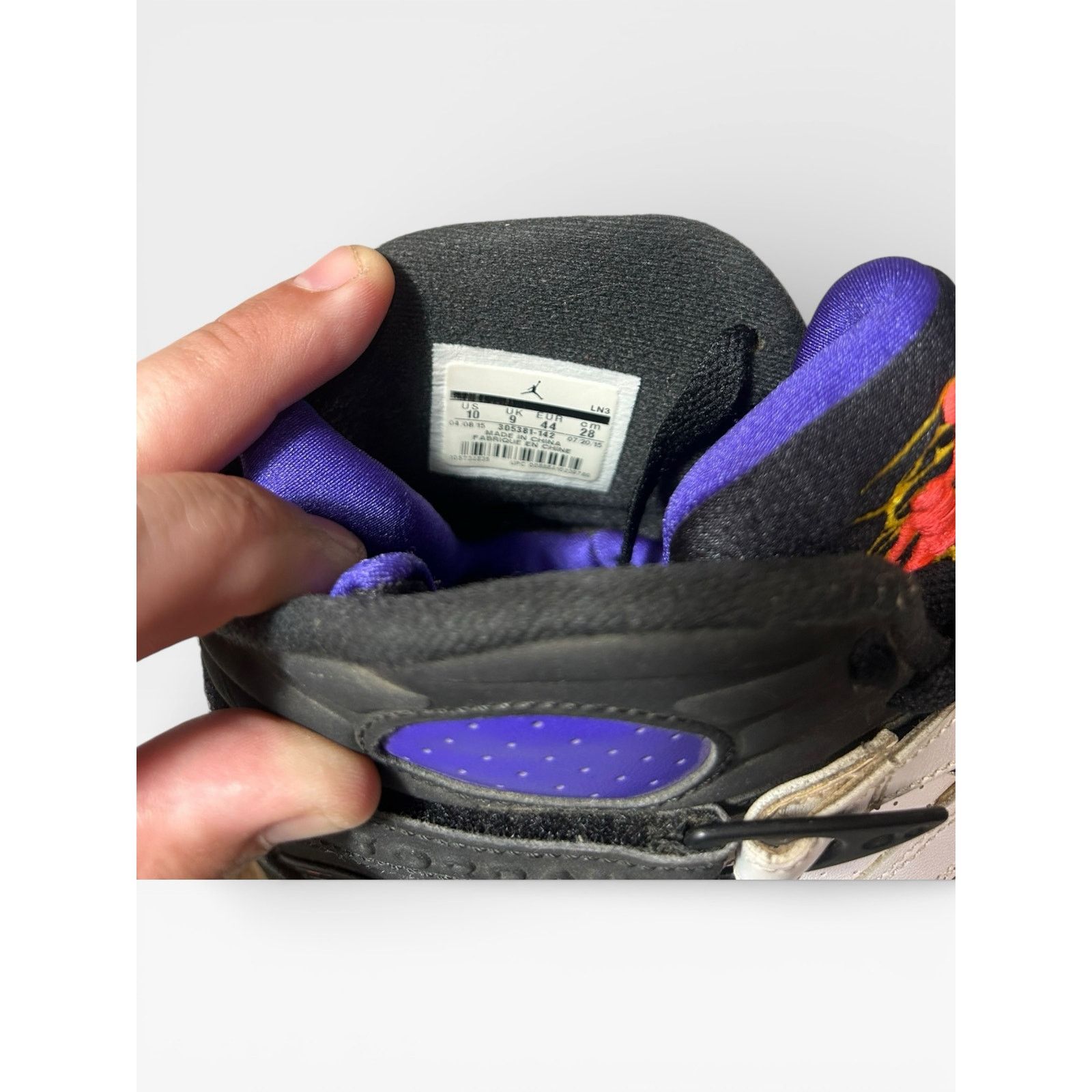 Jordan Brand Air Jordan 8 Retro Three Peat White Purple Sz 10 305381-142 Size US 10 / EU 43 - 8 Thumbnail