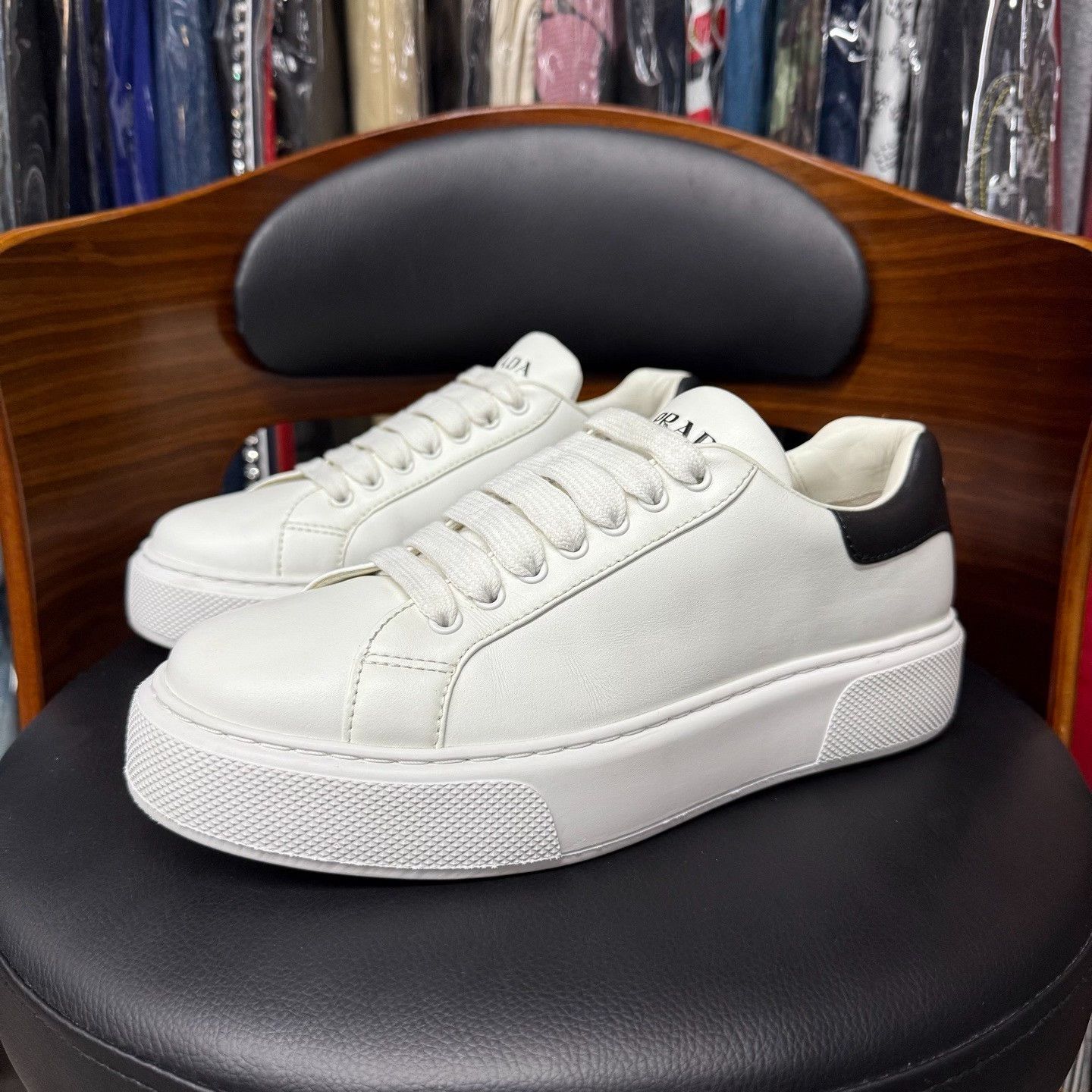 Prada Prada White Lowtop Sneakers 40 Men Size US 7.5 / EU 40-41 - 1 Thumbnail
