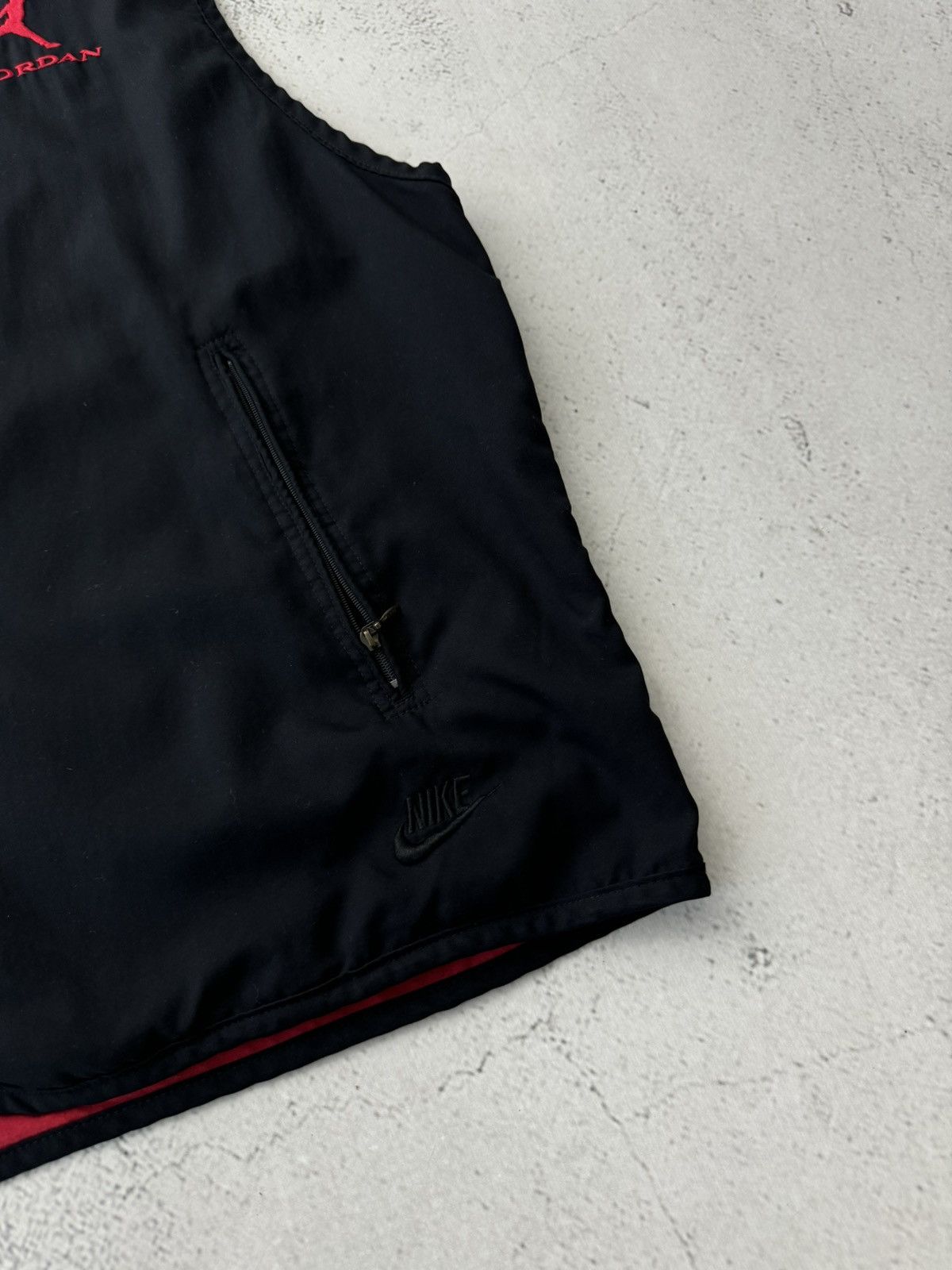 Jordan Brand × Nike × Vintage Nike Air Jordan Vintage Logo Vest Size US XL / EU 56 / 4 - 8 Thumbnail