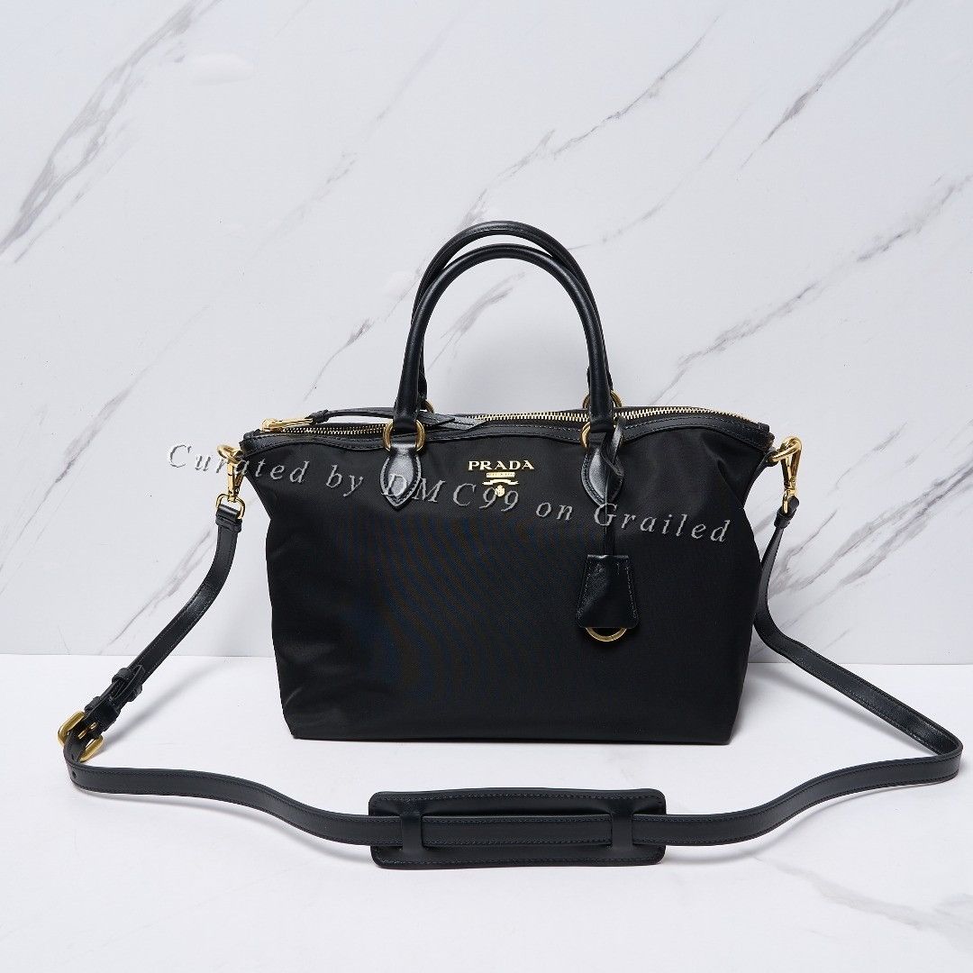Prada Prada Black Gold Logo Tote Bag Size ONE SIZE - 1 Thumbnail