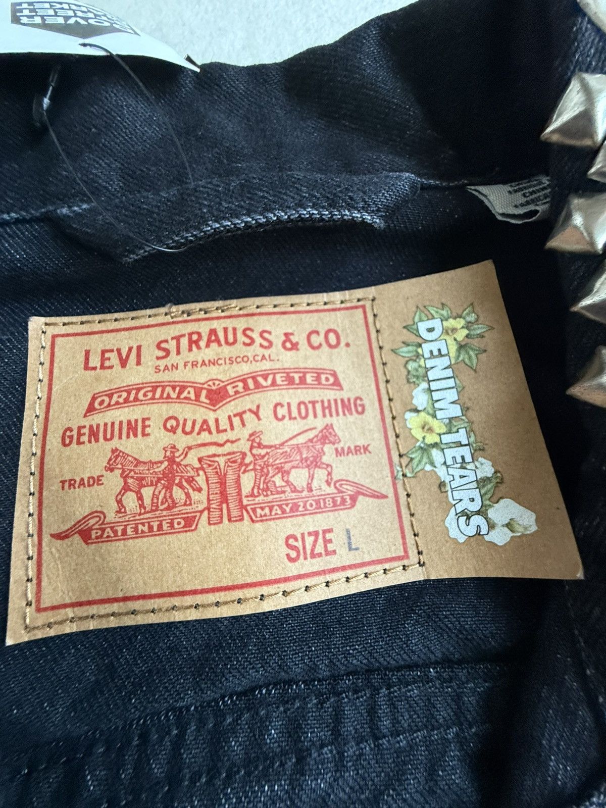 DENIM TEARS × Levi's Denim tears Levi’s black studded trucker jacket BNWT Size US L / EU 52-54 / 3 - 20 Thumbnail