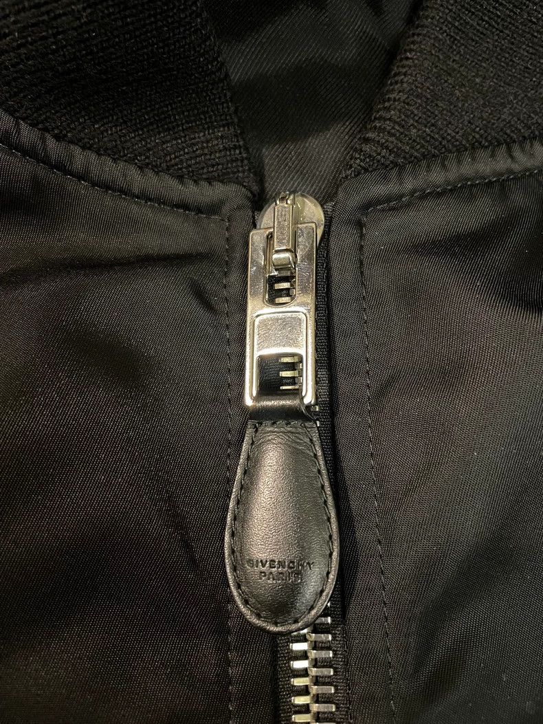 Givenchy Givenchy Embroidered back Demon's eye Bomber jacket cotton Size US S / EU 44-46 / 1 - 8 Thumbnail