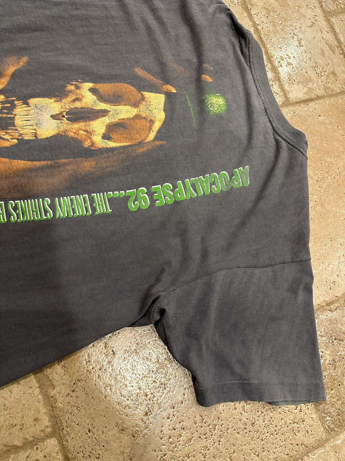 Public Enemy Vintage Public Enemy Apocalypse 1992 Grey Faded Tee Size US XL / EU 56 / 4 - 13 Thumbnail