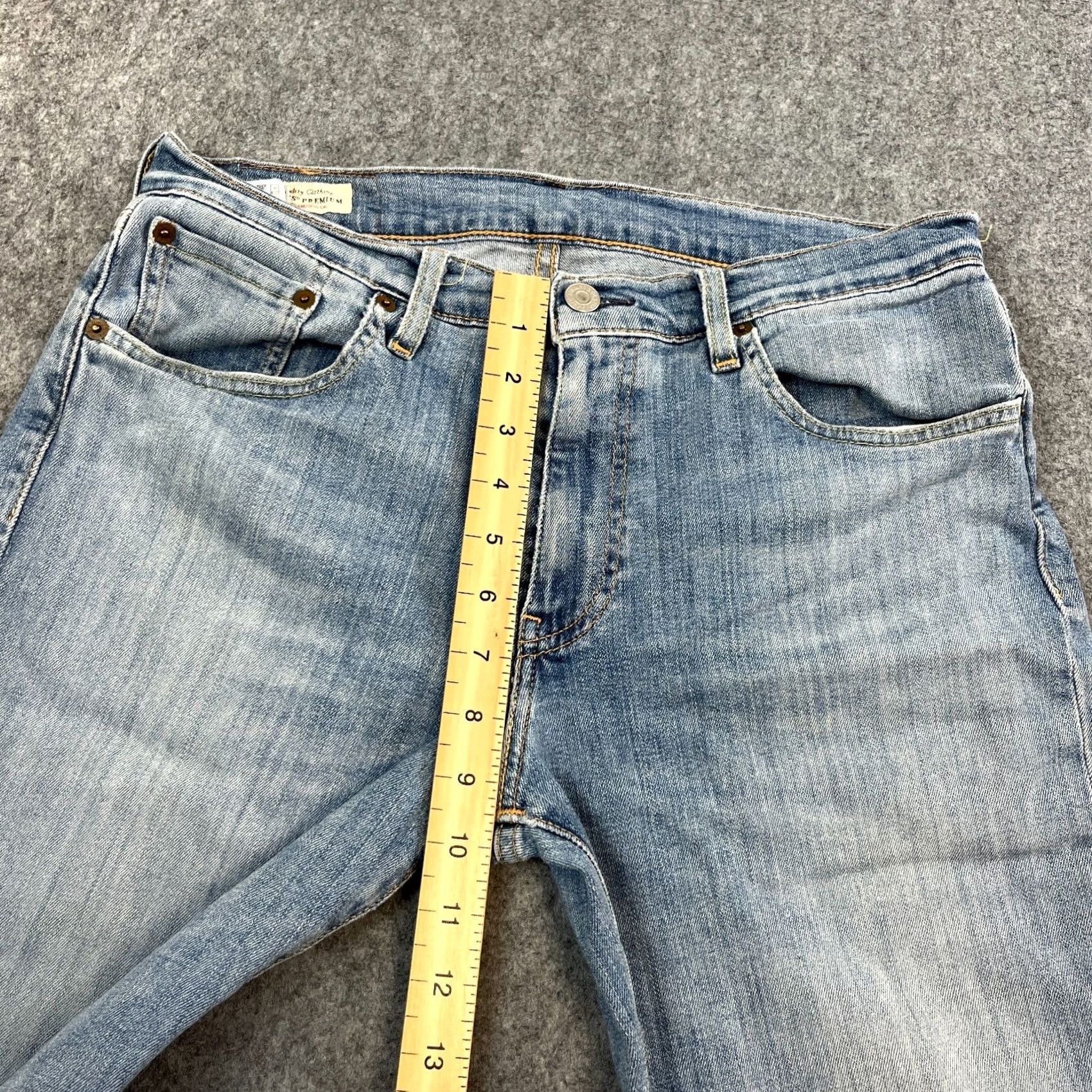 Levi's Levi's 511 Jeans Slim Tapered 32 Light Wash Blue Denim Cotton Elastan Regular 5-Pocket Mens Shoes? Size US 32 / EU 48 - 5 Thumbnail