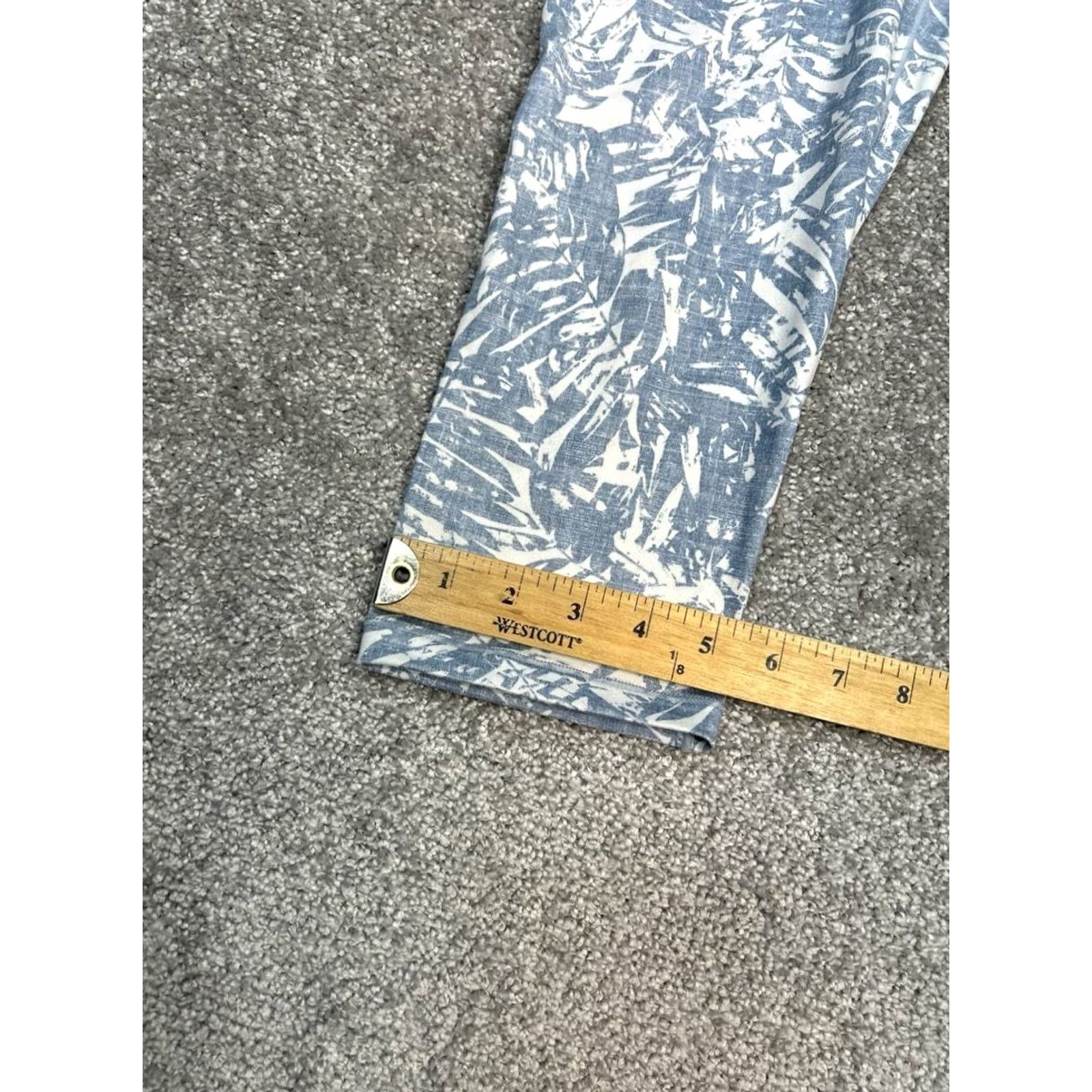 Prana prAna Cap Womens M White Pillar Capri Leggings Abstract Print Logo Mid Rise Size 32" / US 10 / IT 46 - 3 Thumbnail