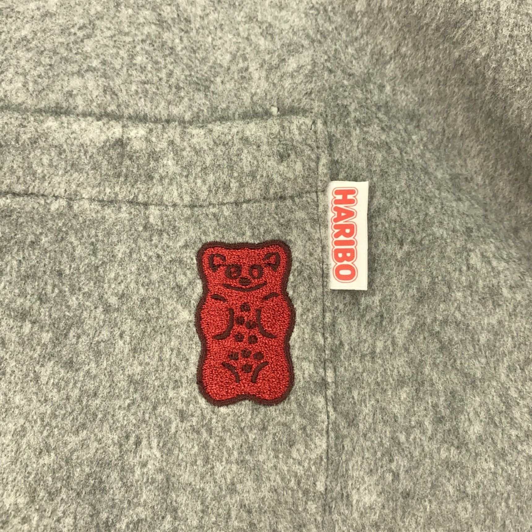 Vintage HARIBO Shirt Jacket Womens Small Gray Button Up Gummy Bear Patch Fleece Pockets Size S / US 4 / IT 40 - 3 Thumbnail