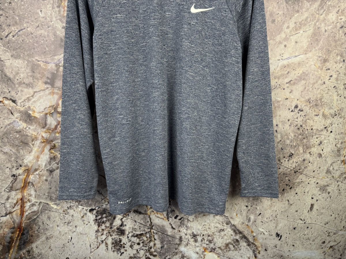 Nike Nike Dri-FIT Long Sleeve Running Shirt Grey Athletic Size M Size US M / EU 48-50 / 2 - 3 Thumbnail