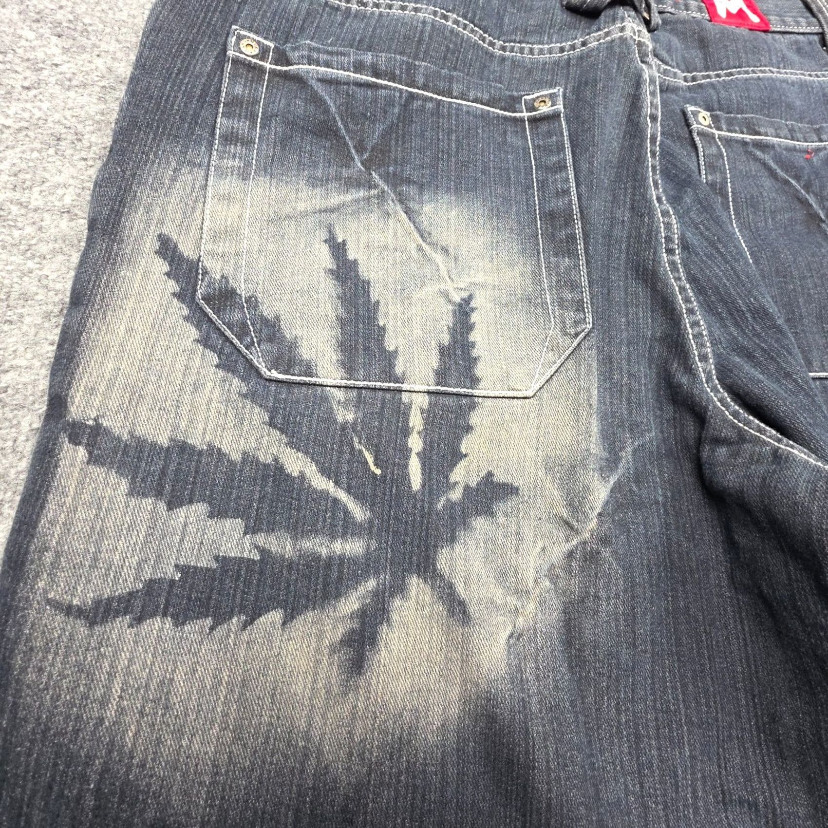 Vintage VINTAGE MUKA Baggy Jeans Men's 36 x 32 Weed Graphic 100% Cotton Denim Jeans Wide-Leg Men Blue Girls? Size US 36 / EU 52 - 4 Thumbnail